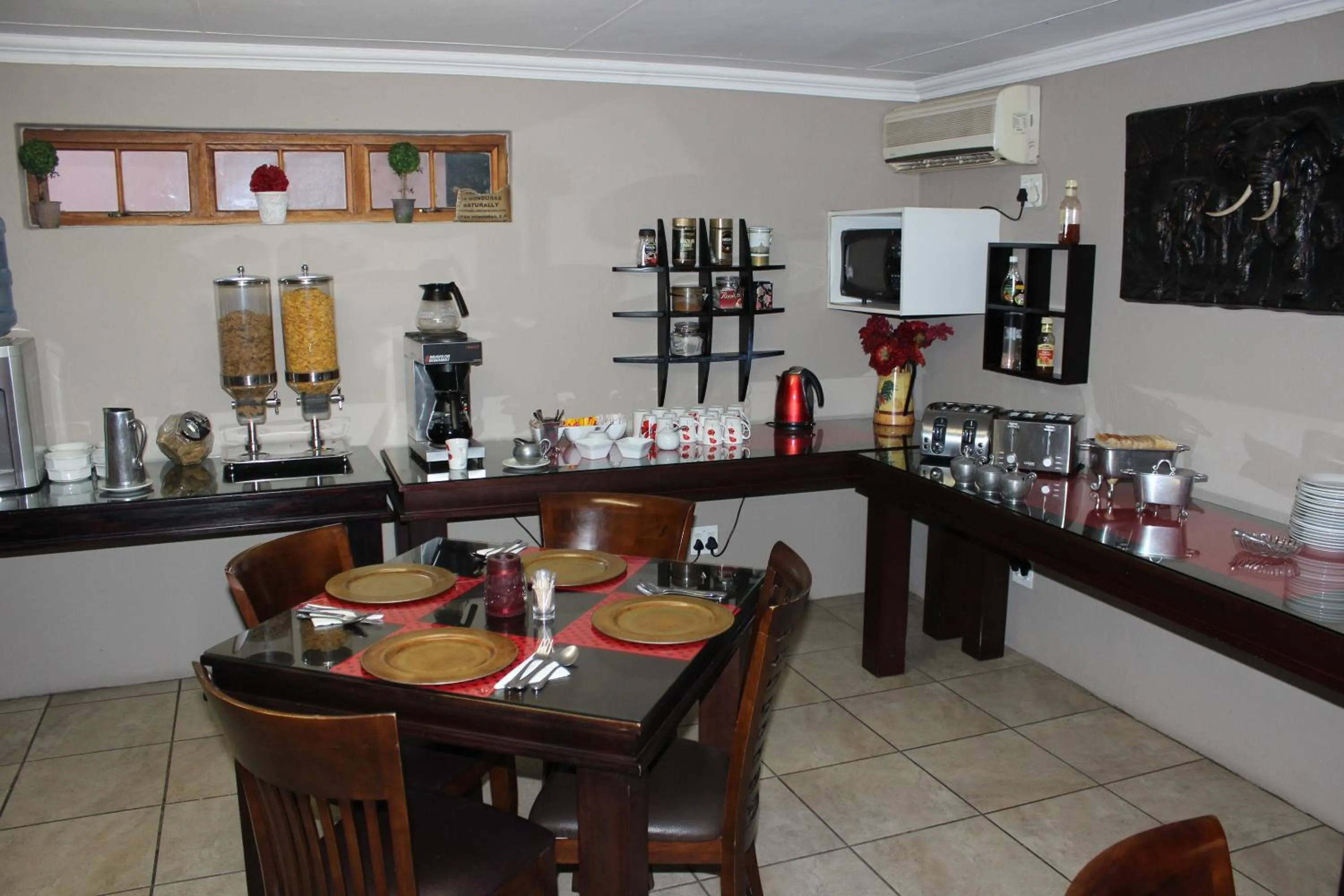 Dining area in Royal Game Guest House