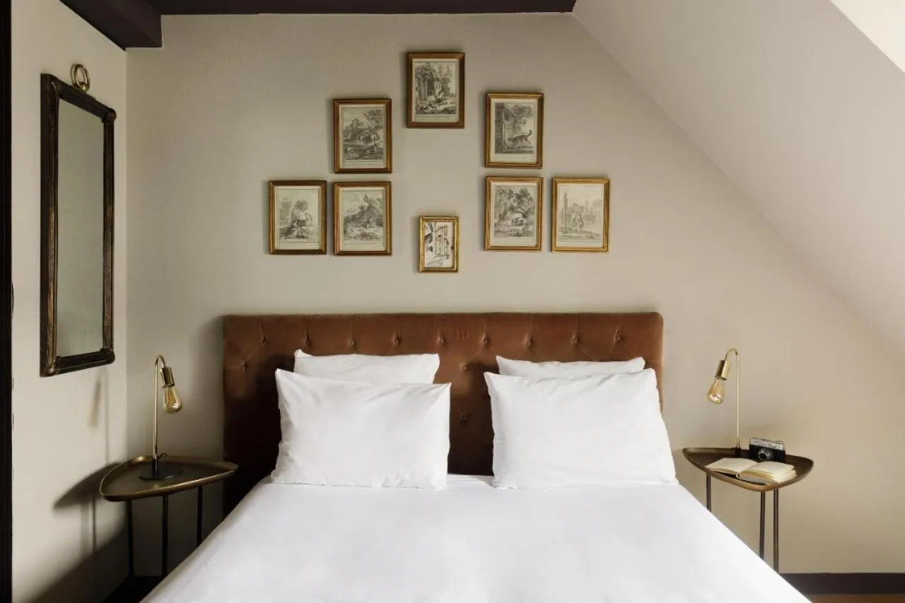 Bedroom, Bed in New Hotel République