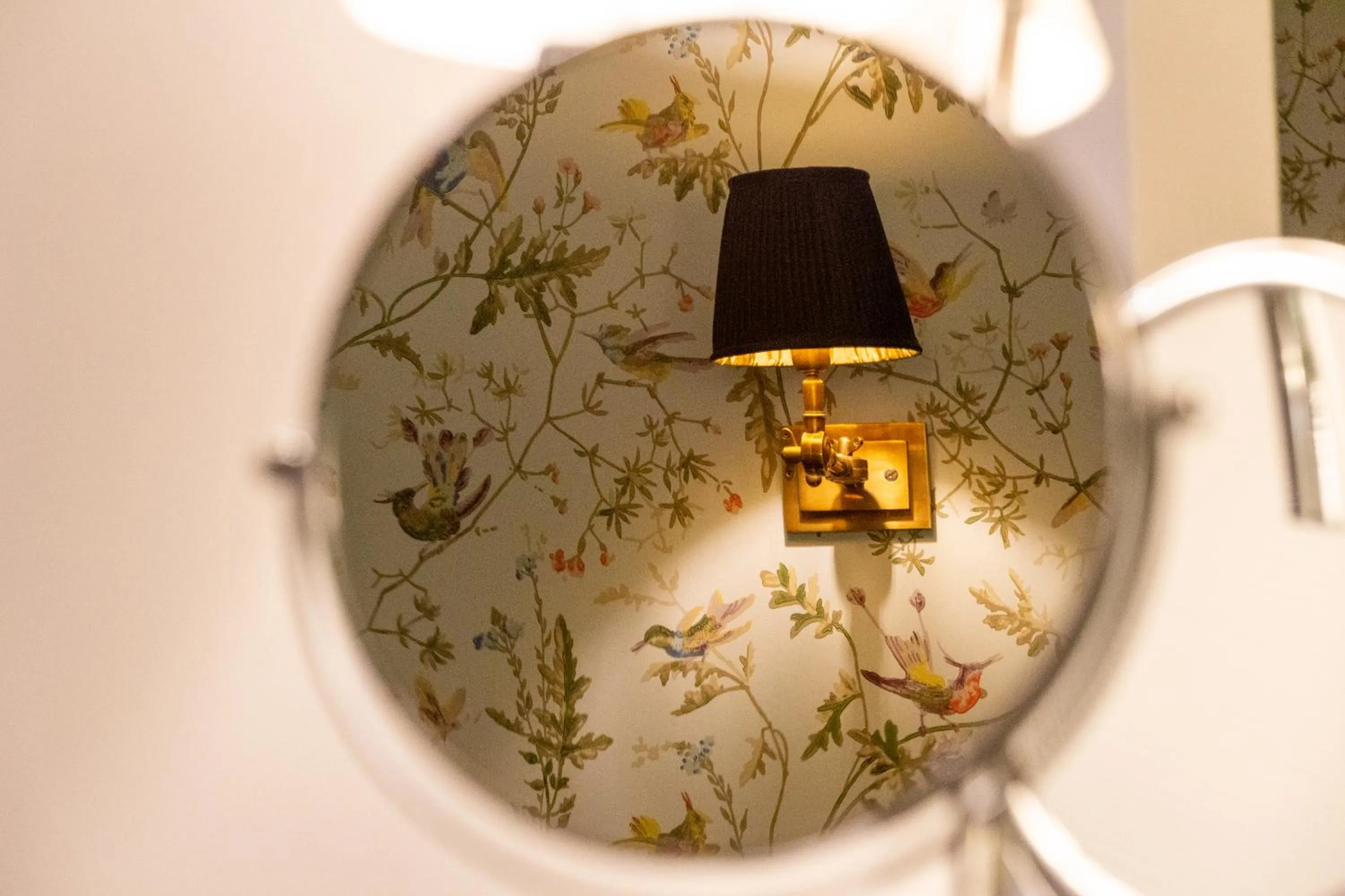 Decorative detail in New Hotel République