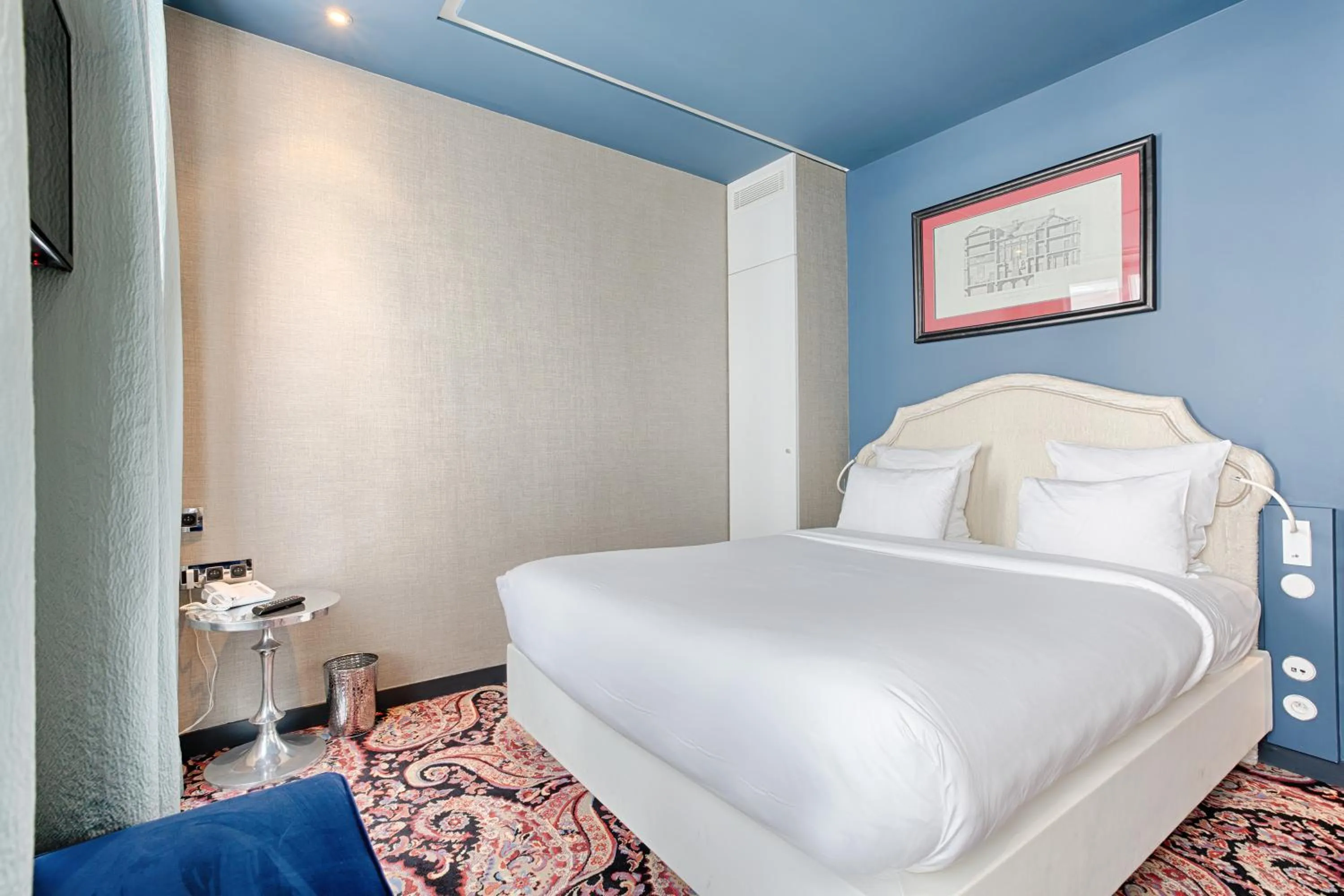 Bedroom, Bed in New Hotel République