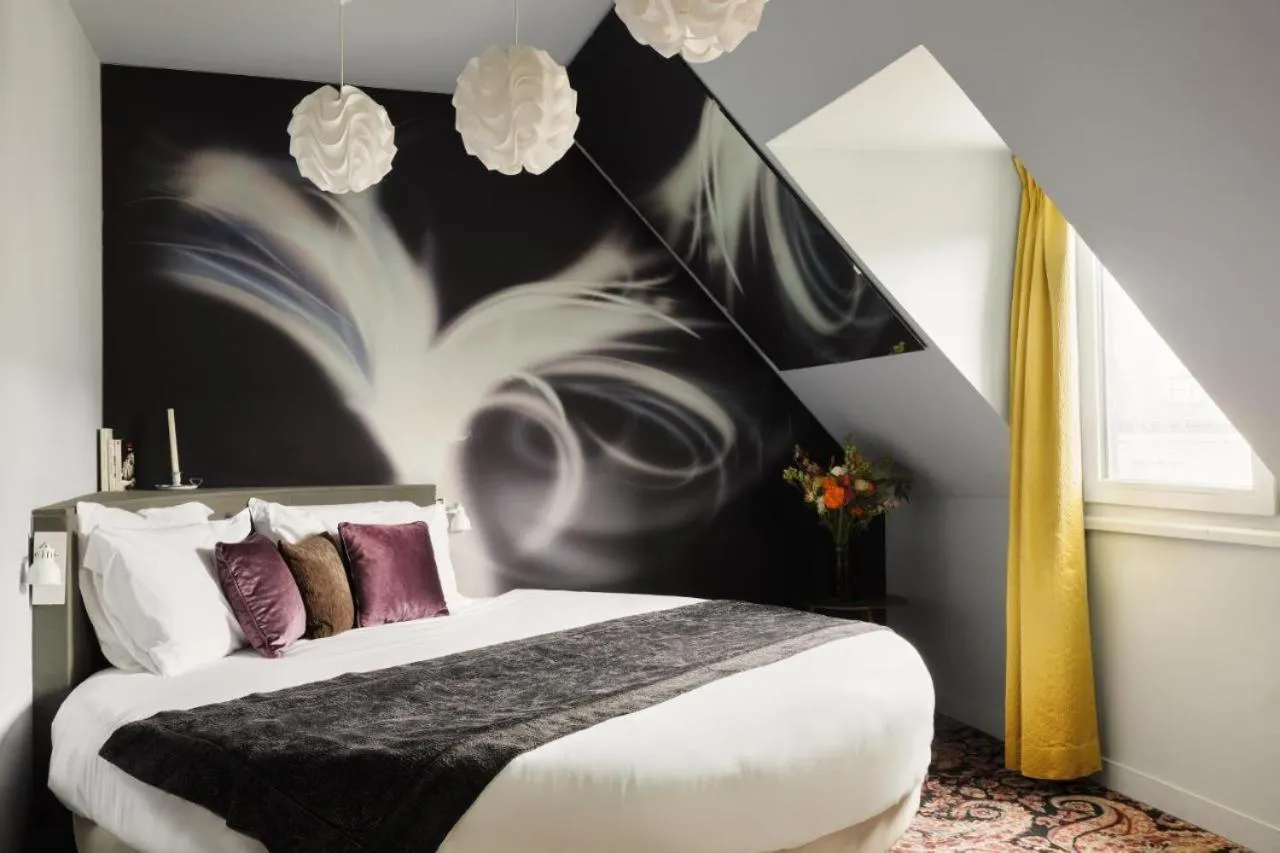 Bedroom, Bed in New Hotel République