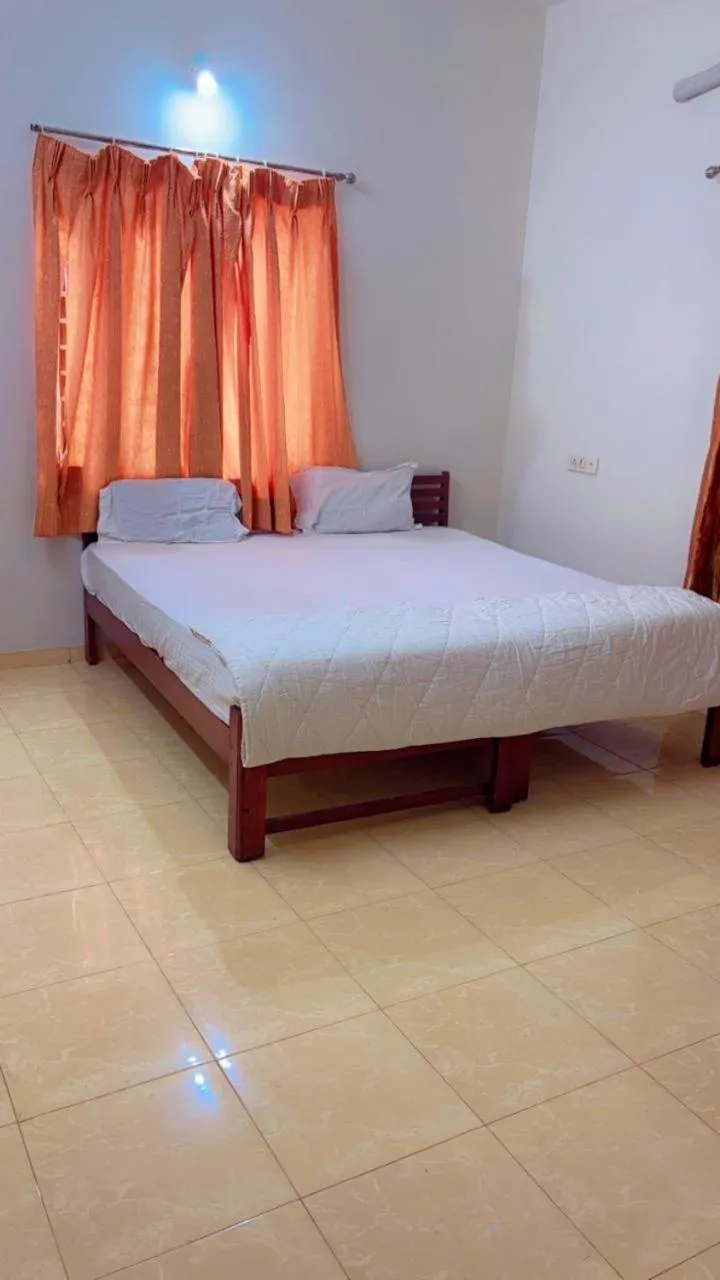 Bed in Hotel Ashray Inn Express