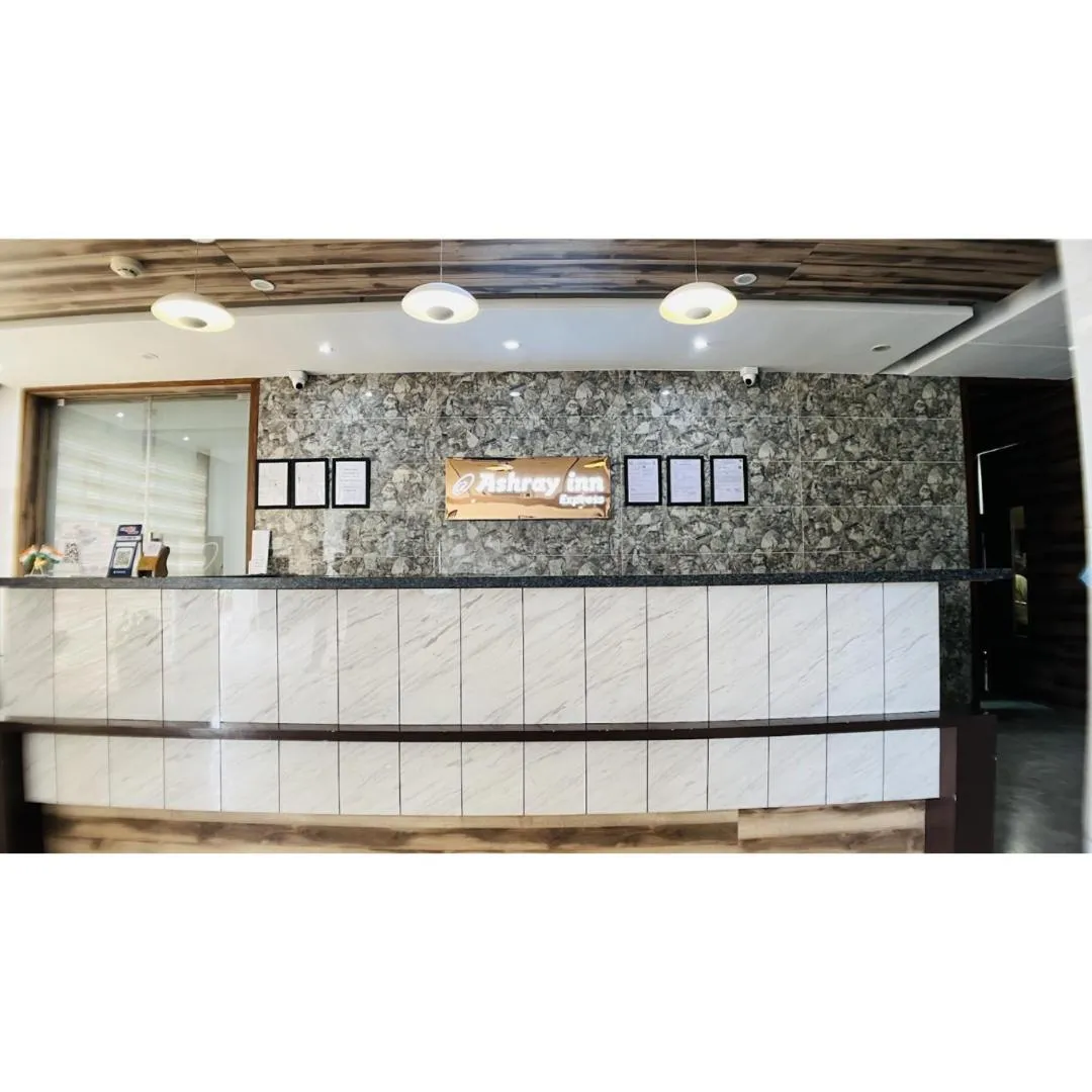 Property building in Hotel Ashray Inn Express