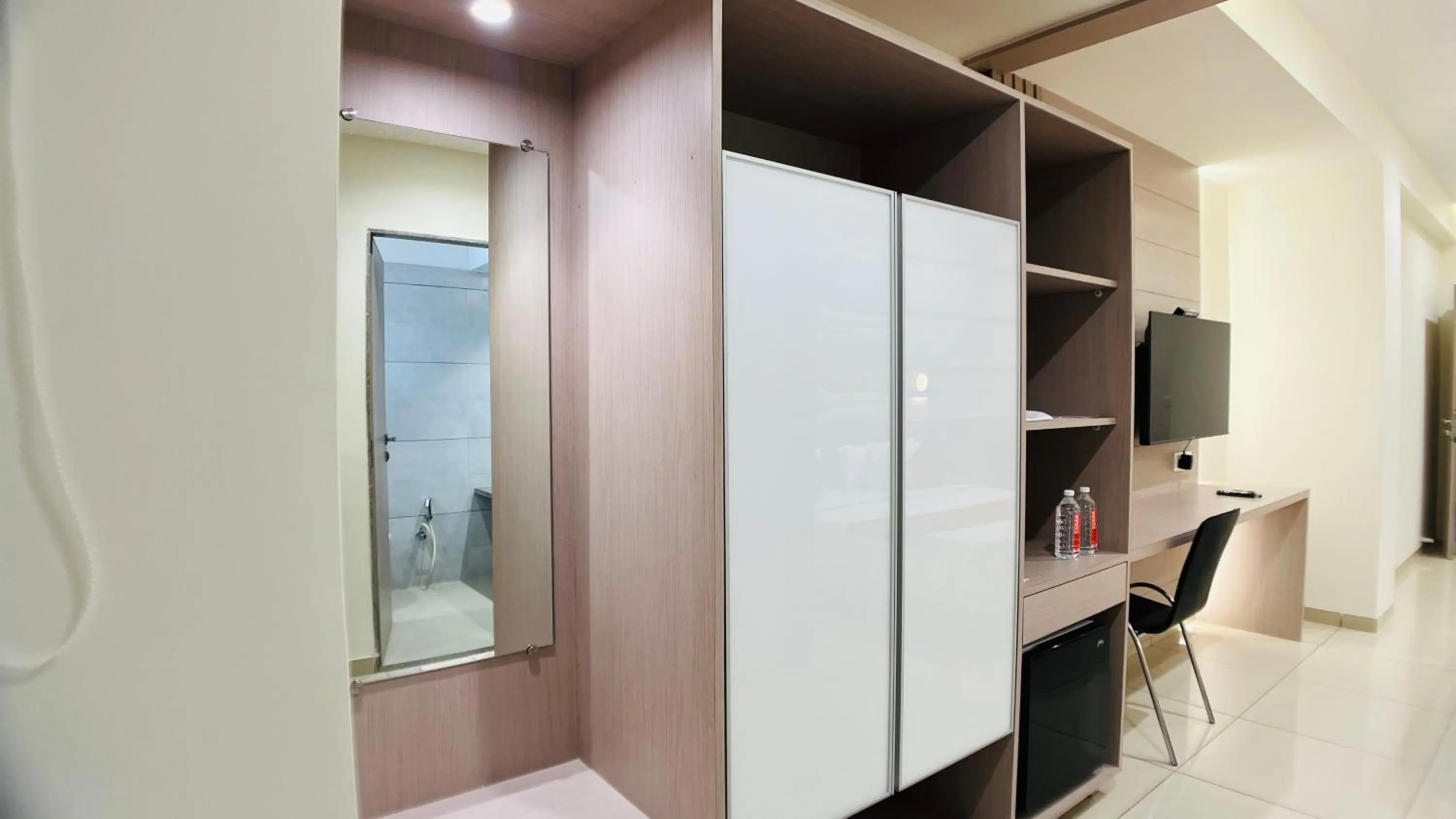 Hotel Ashray Inn Express