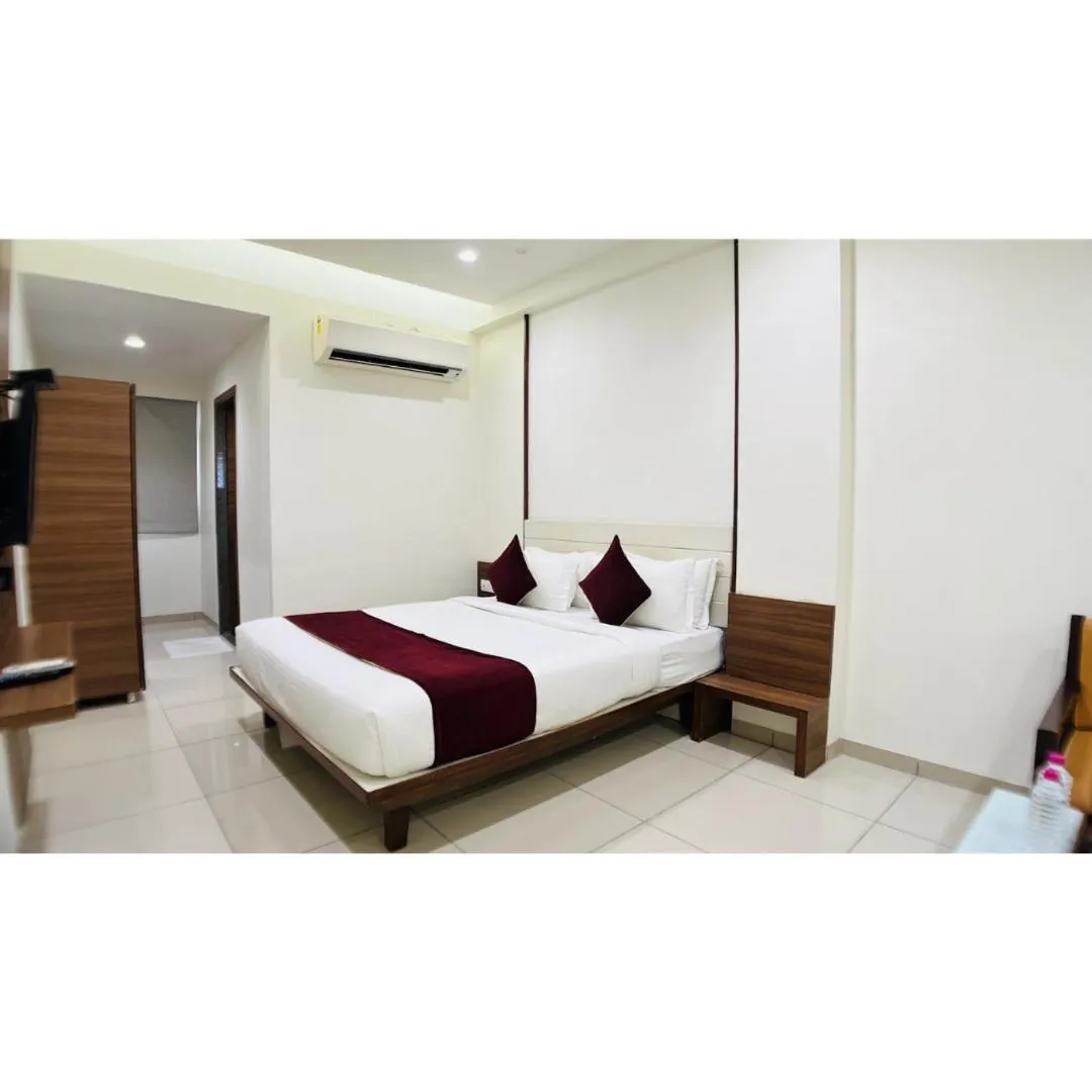 Bed in Hotel Ashray Inn Express