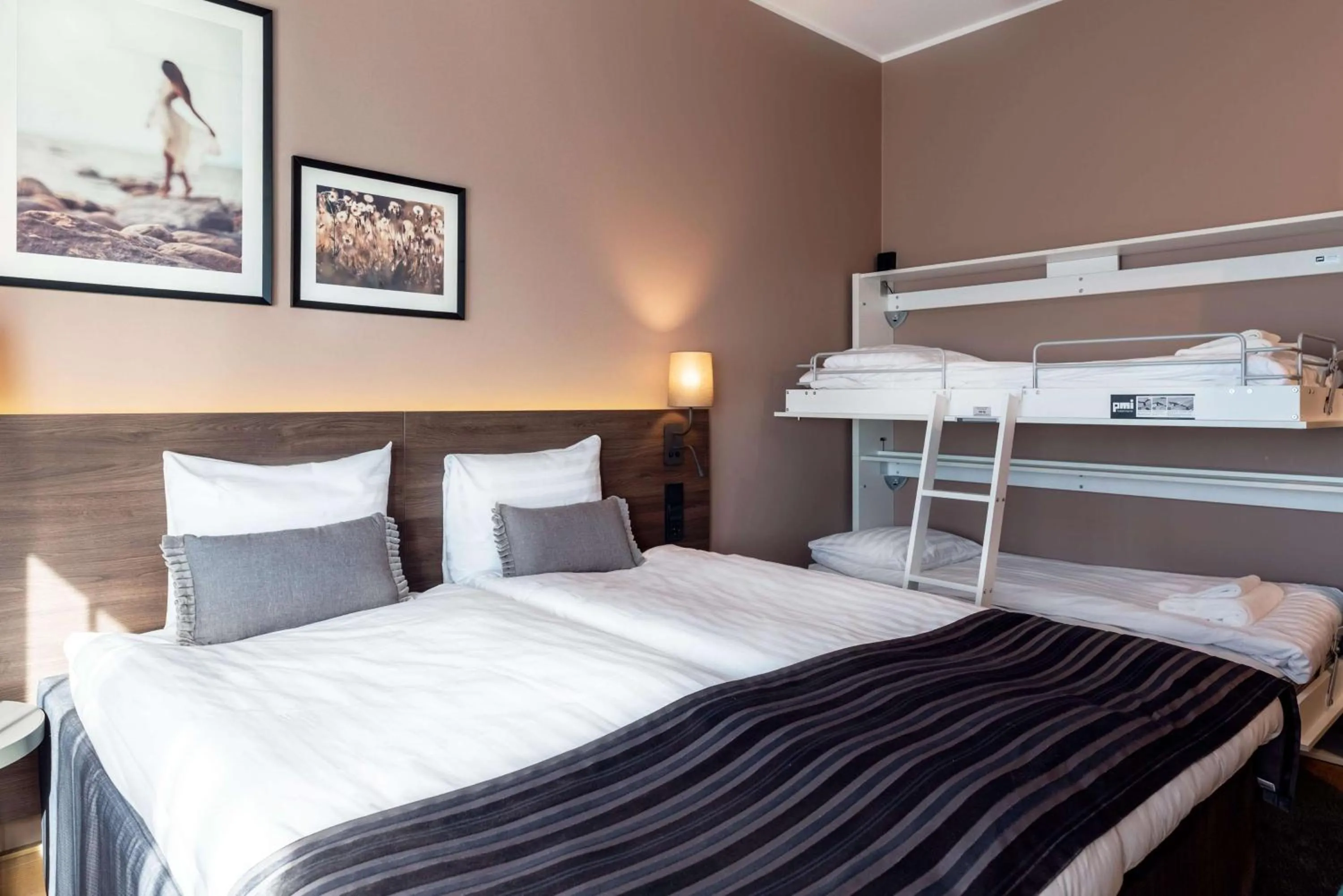 Bedroom, Bed in Scandic Rubinen