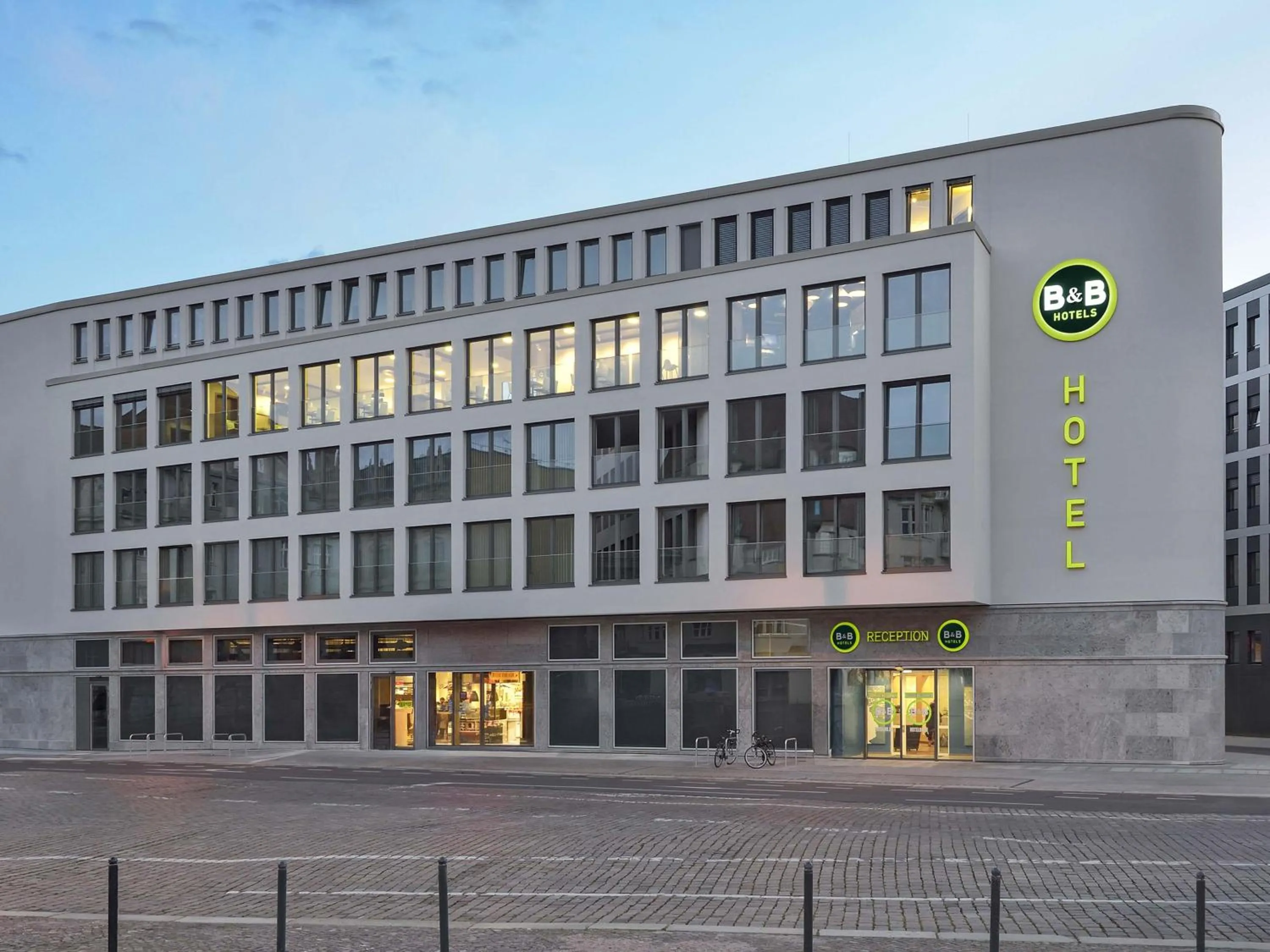 Property building in B&B Hotel Halle (Saale)