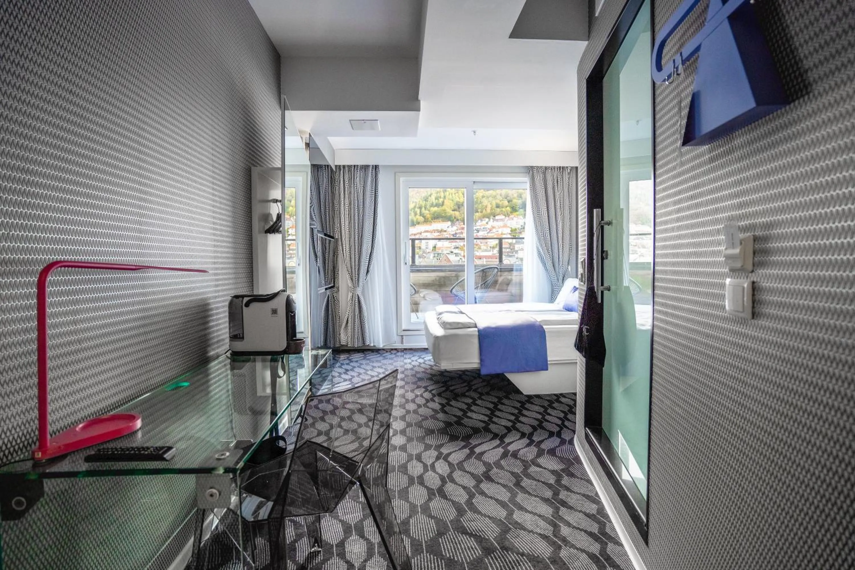 TV and multimedia in Magic Hotel & Apartments Kløverhuset