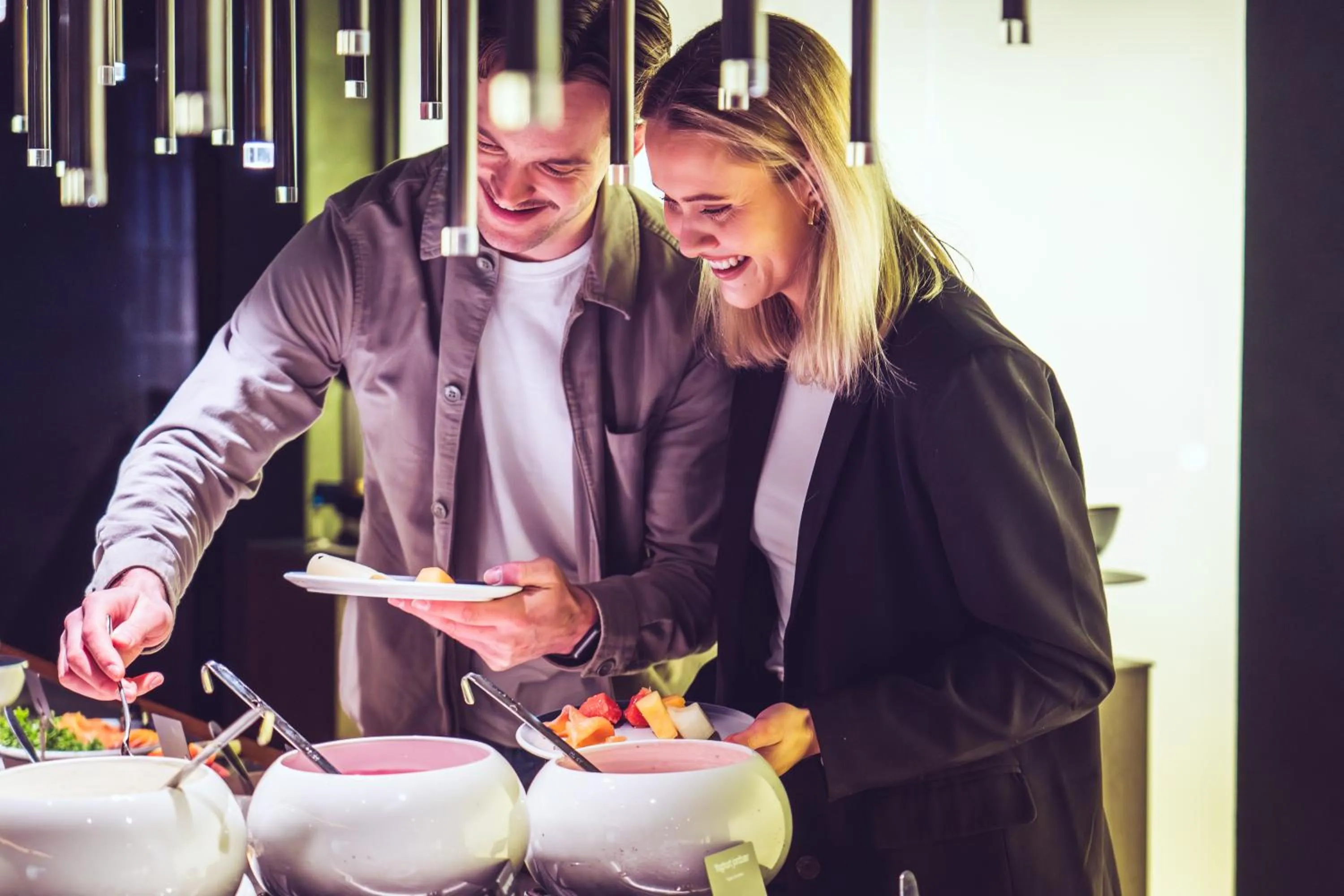 People in Magic Hotel & Apartments Kløverhuset