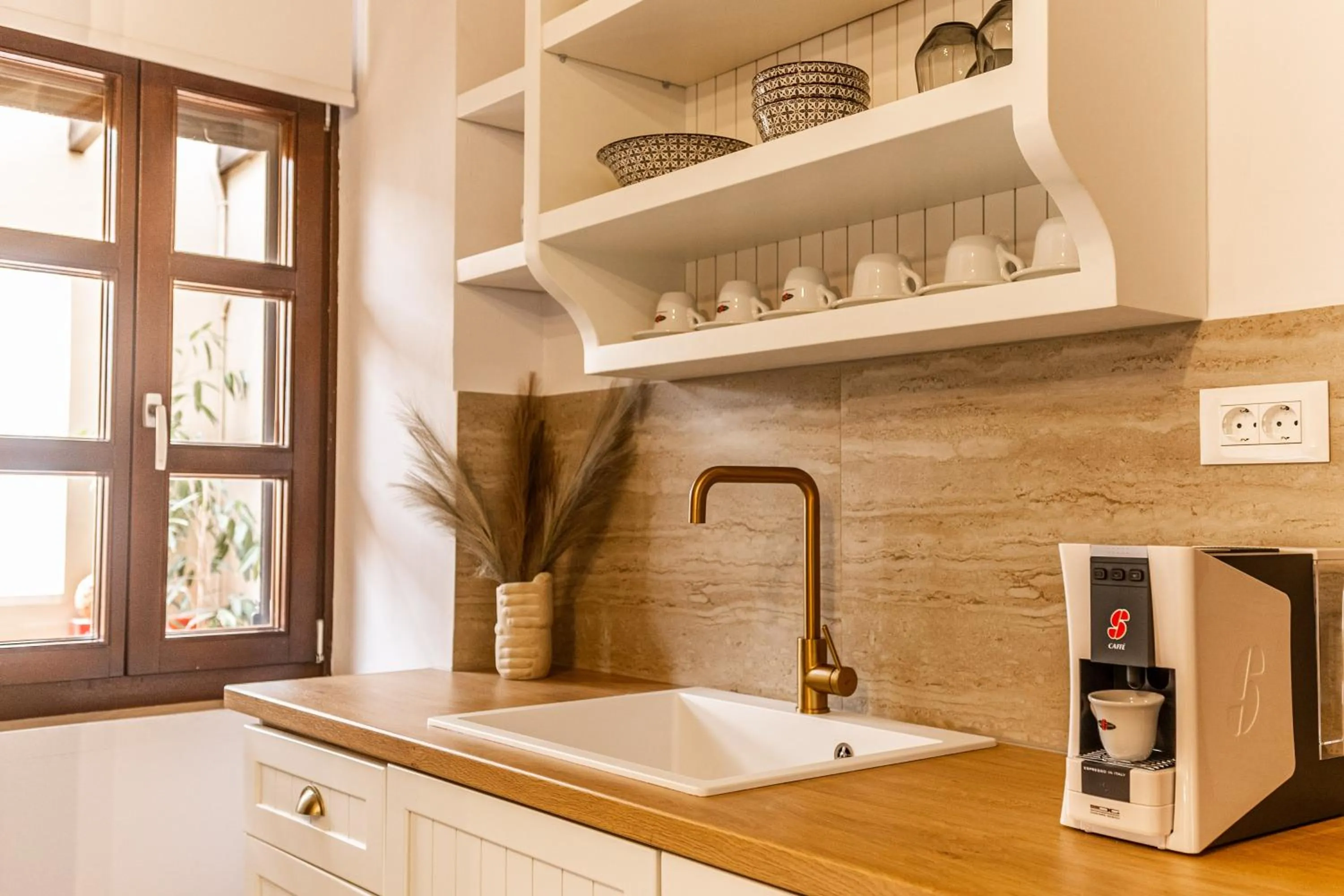 Coffee/tea facilities in Lithinon Luxury Suites with Free Parking