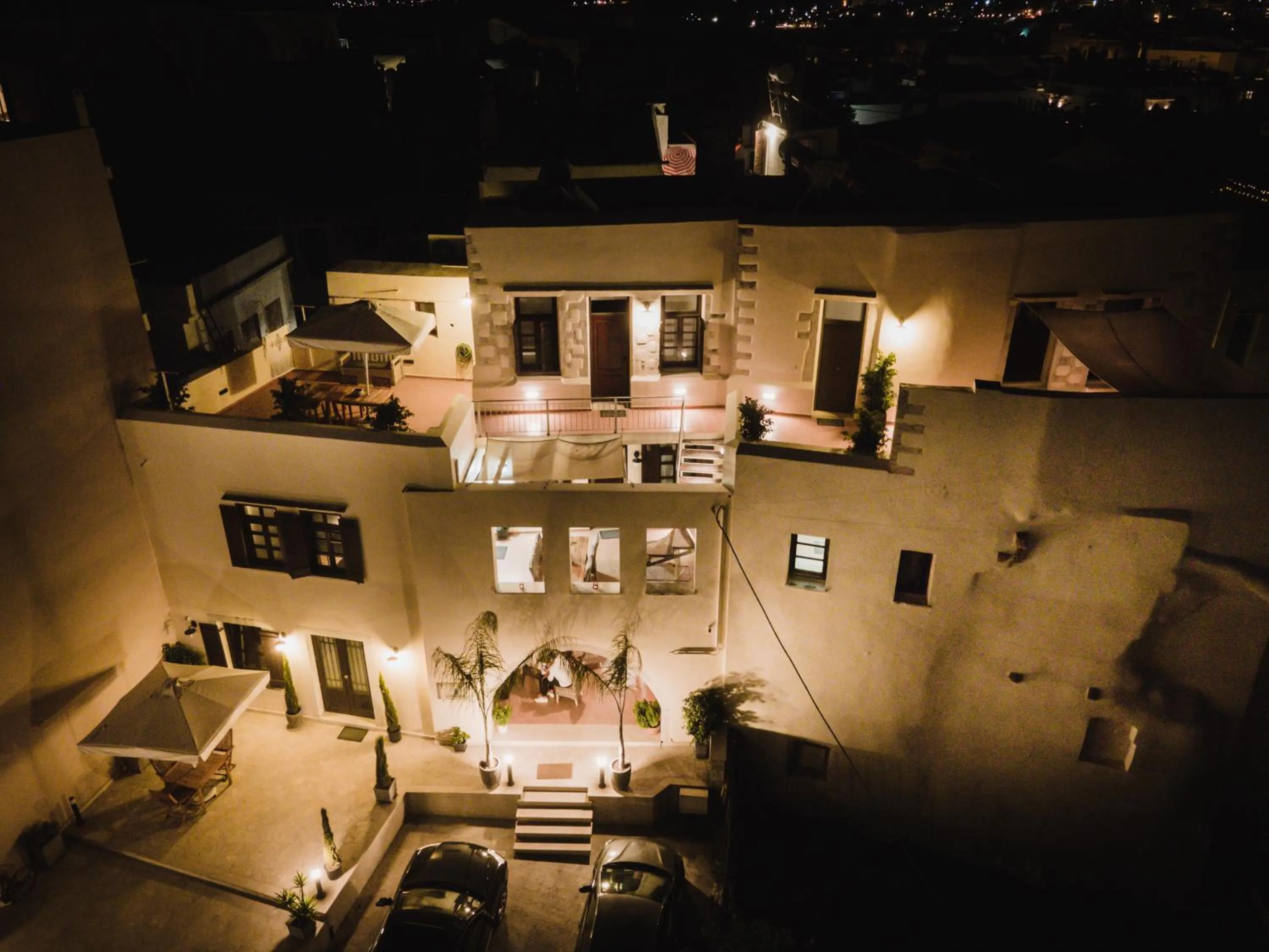 Property building in Lithinon Luxury Suites with Free Parking