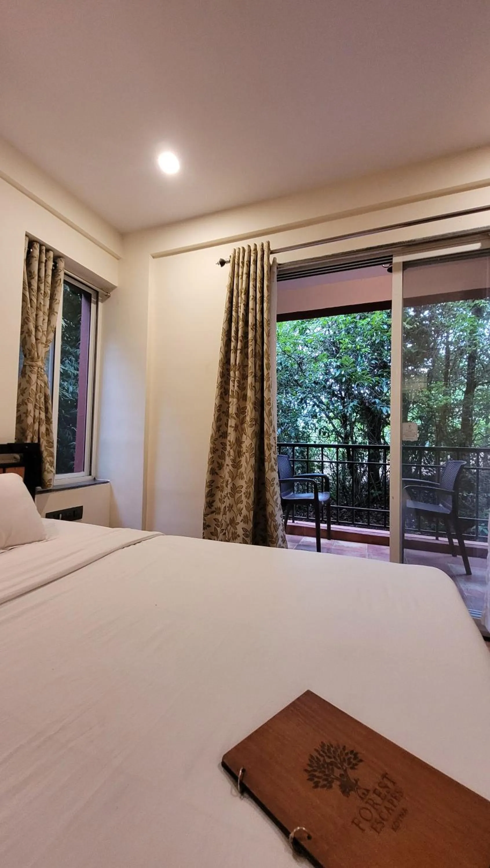 Bedroom, Bed in Forest Escapes Koyna