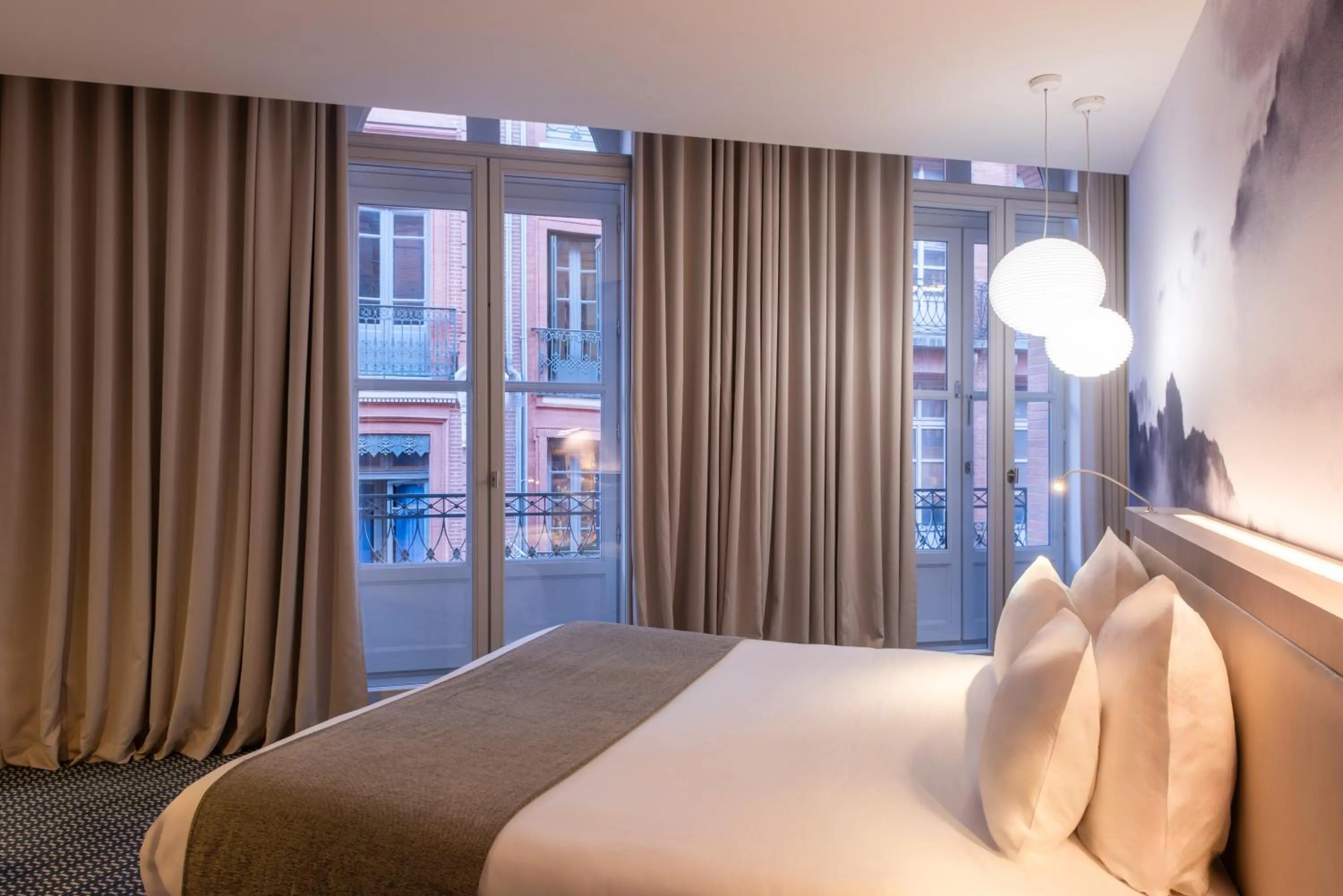 Bedroom, Bed in Le Grand Balcon Hotel