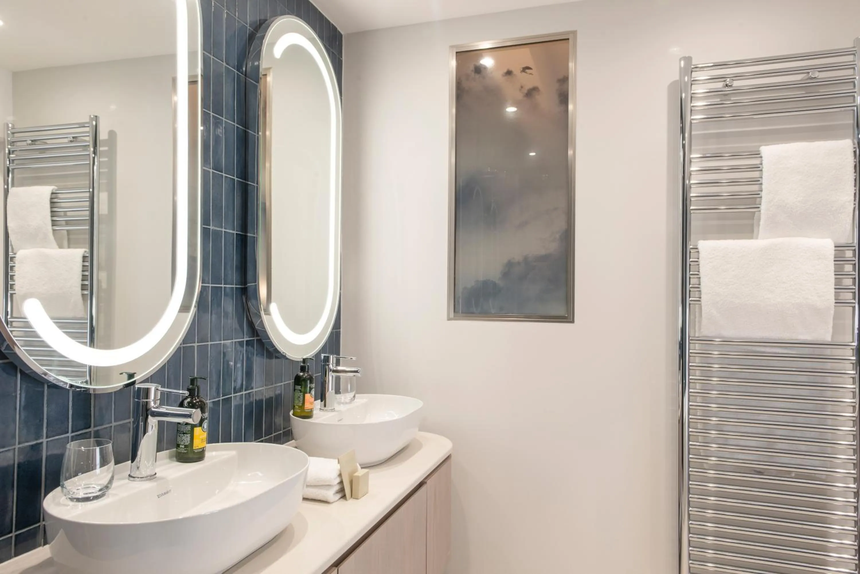Bathroom in Le Grand Balcon Hotel