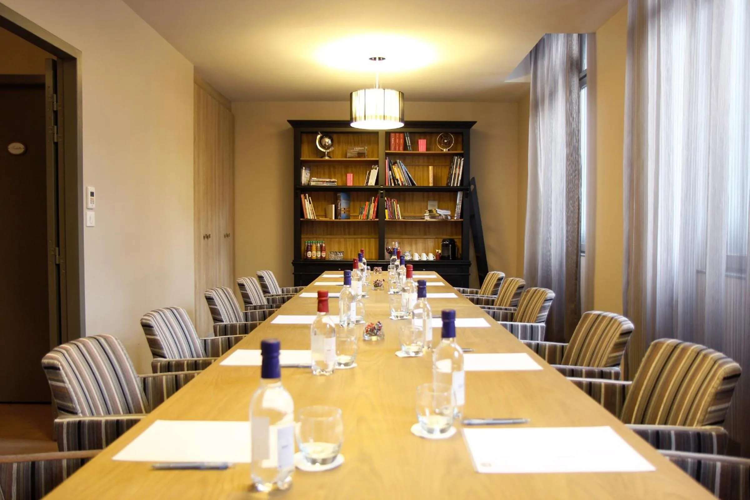 Business facilities in Best Western Plus Bordeaux Gare Saint-Jean