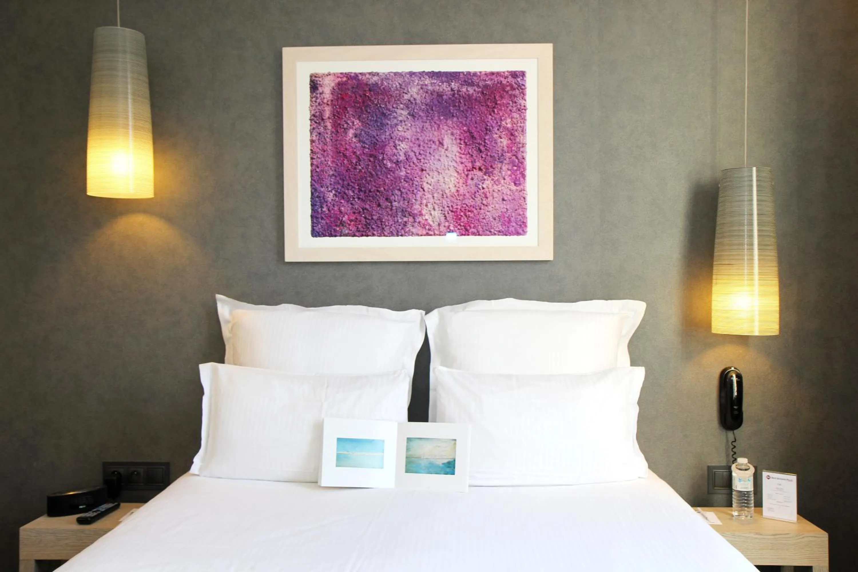 Bed in Best Western Plus Bordeaux Gare Saint-Jean