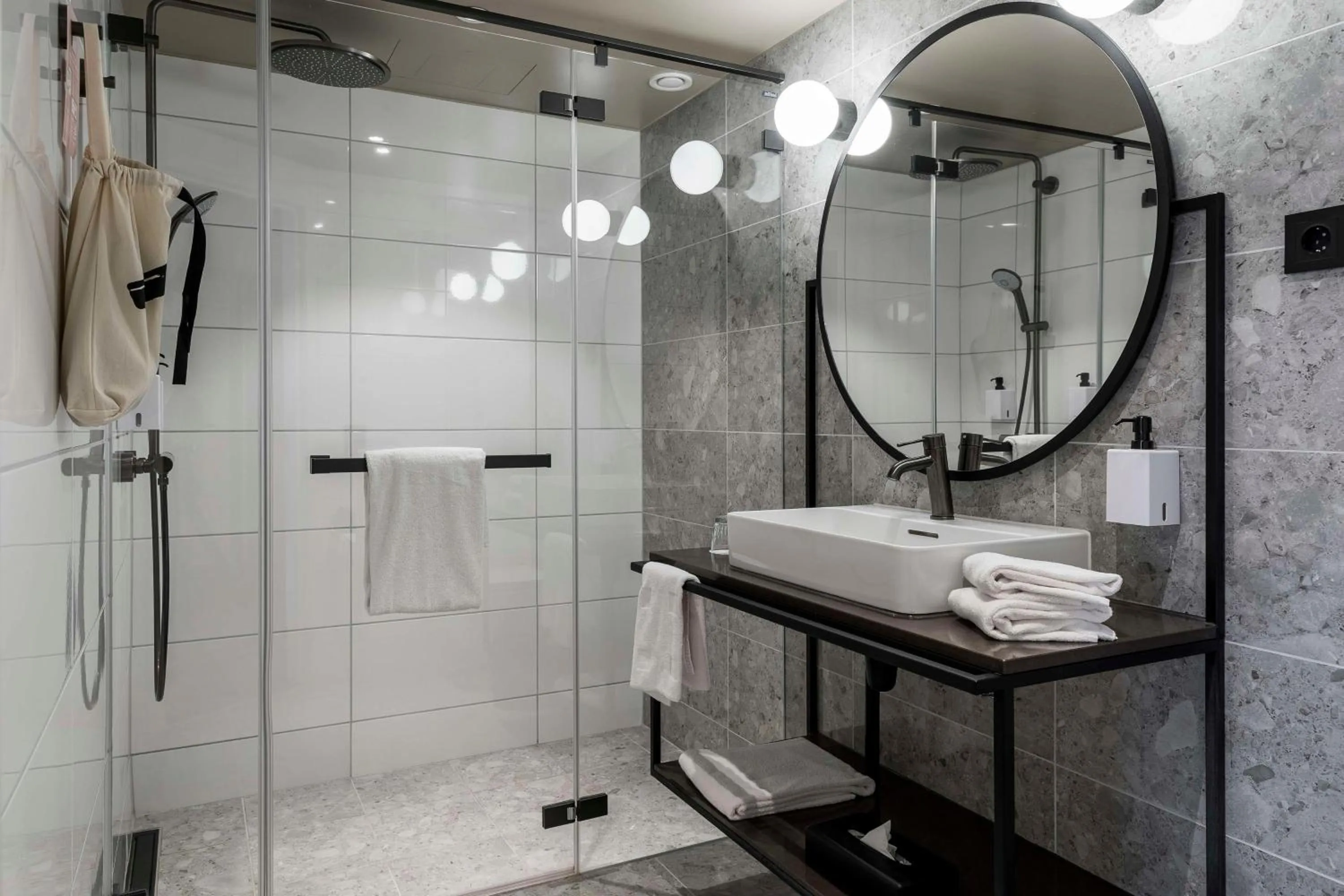 Bathroom in Scandic Park