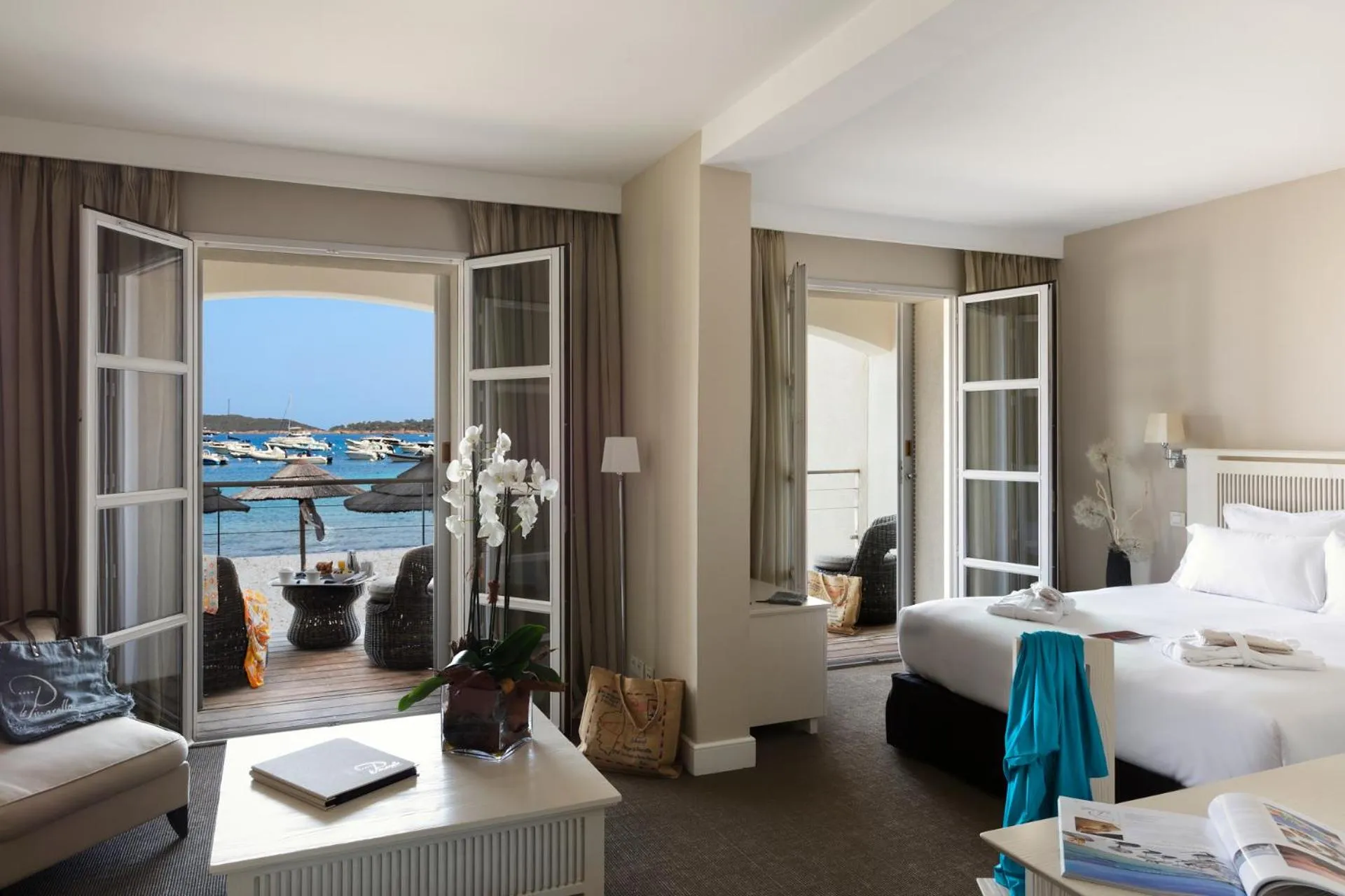 Balcony/Terrace, Bed in Le Pinarello