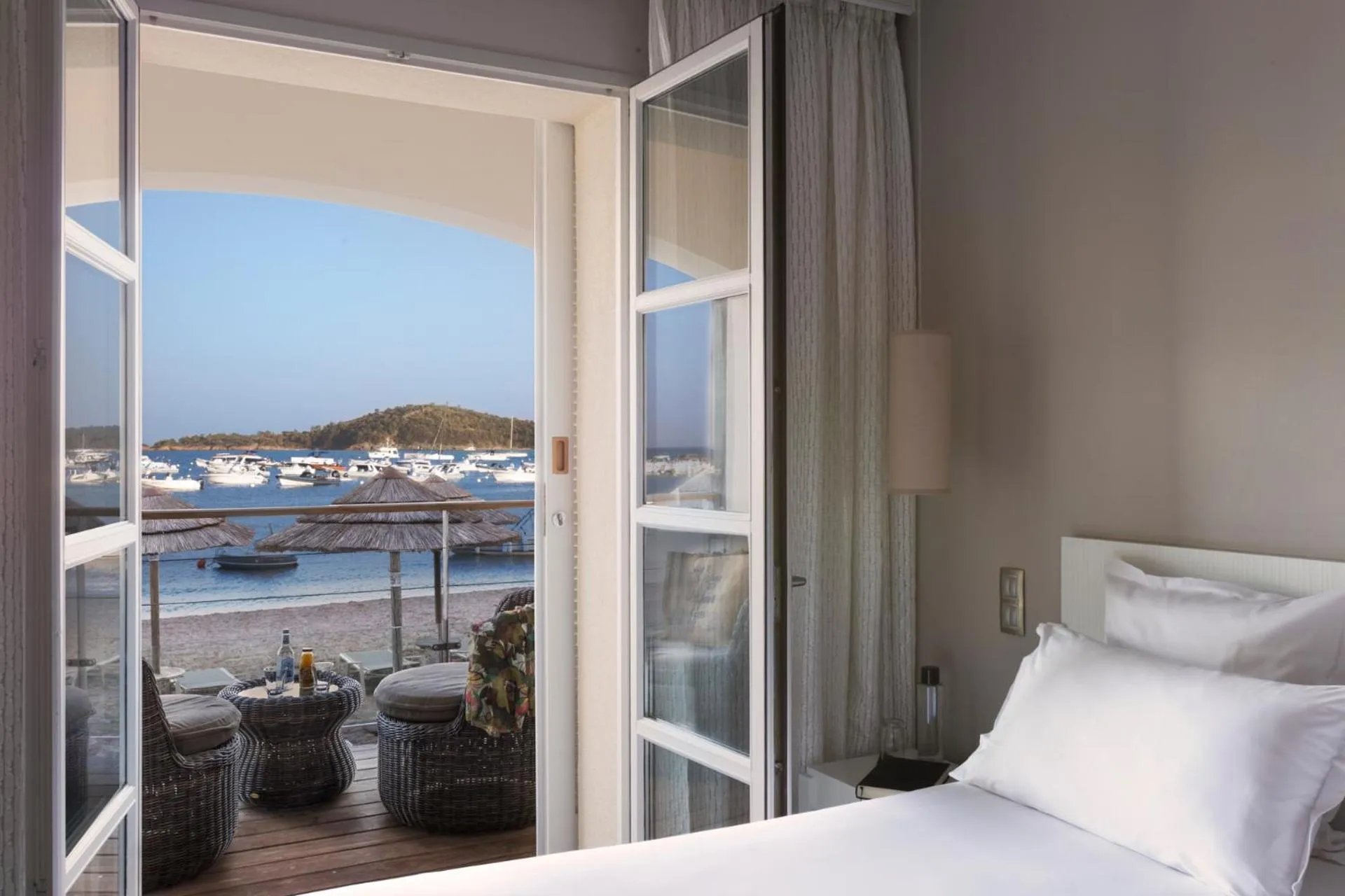 Balcony/Terrace, Bed in Le Pinarello