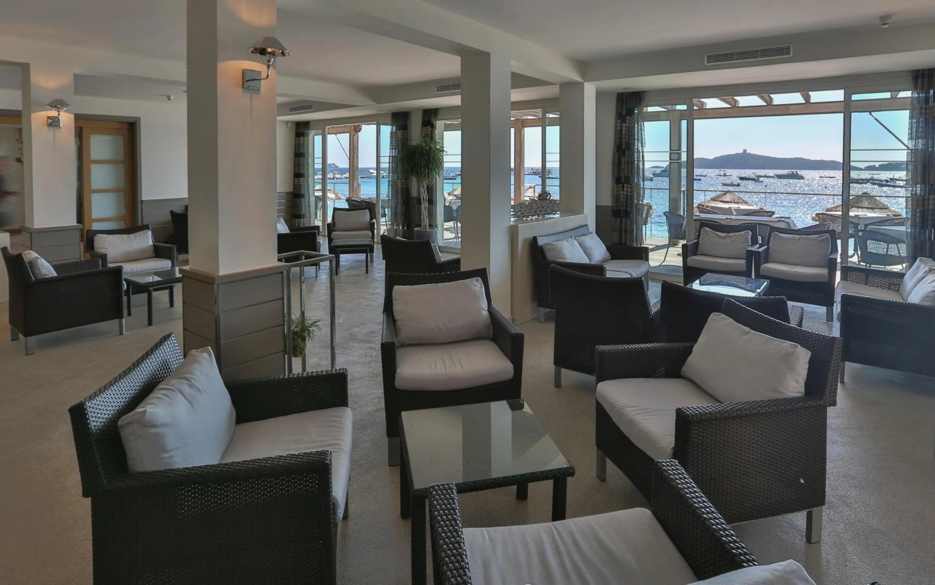 Restaurant/places to eat in Le Pinarello