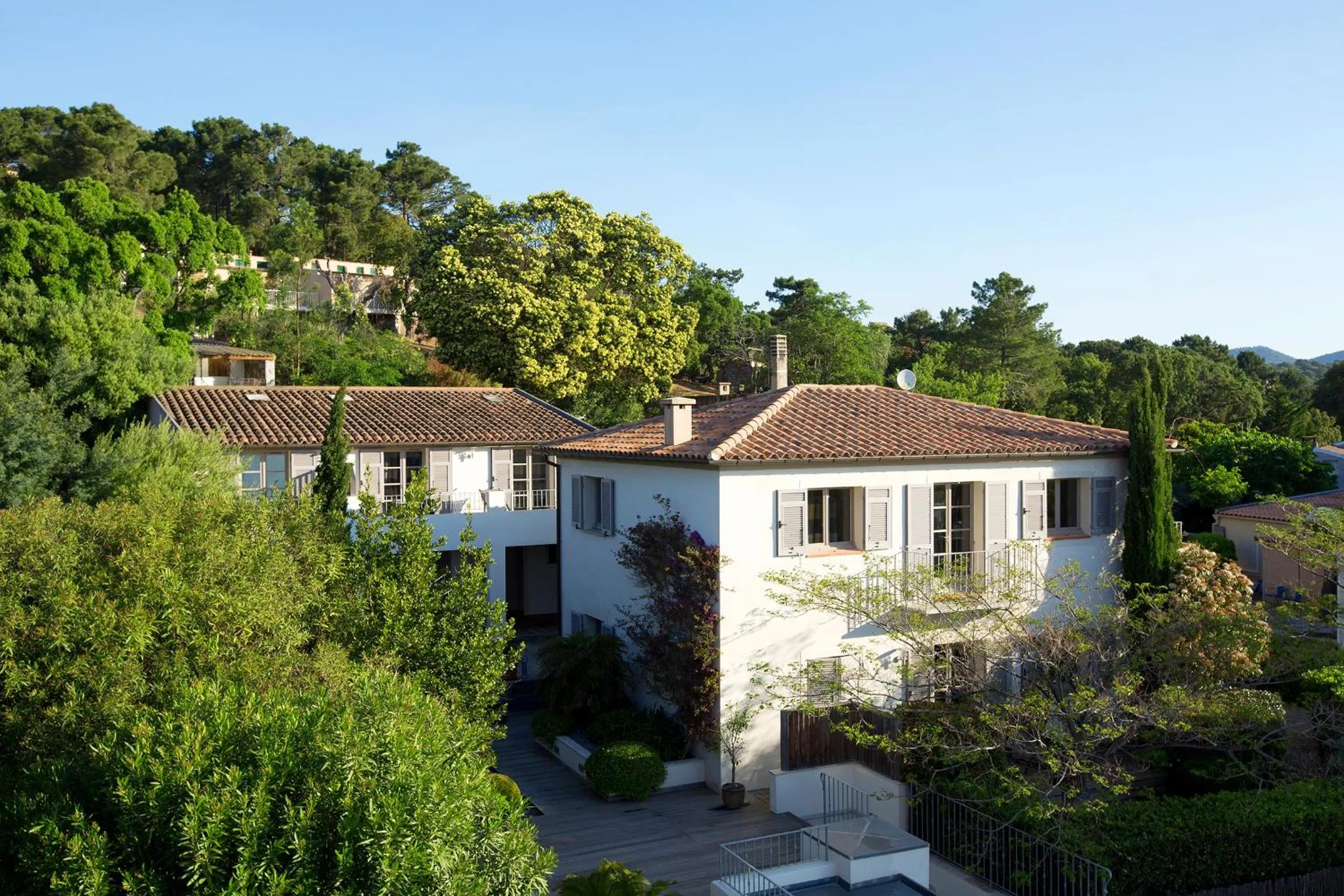 Garden view in Le Pinarello