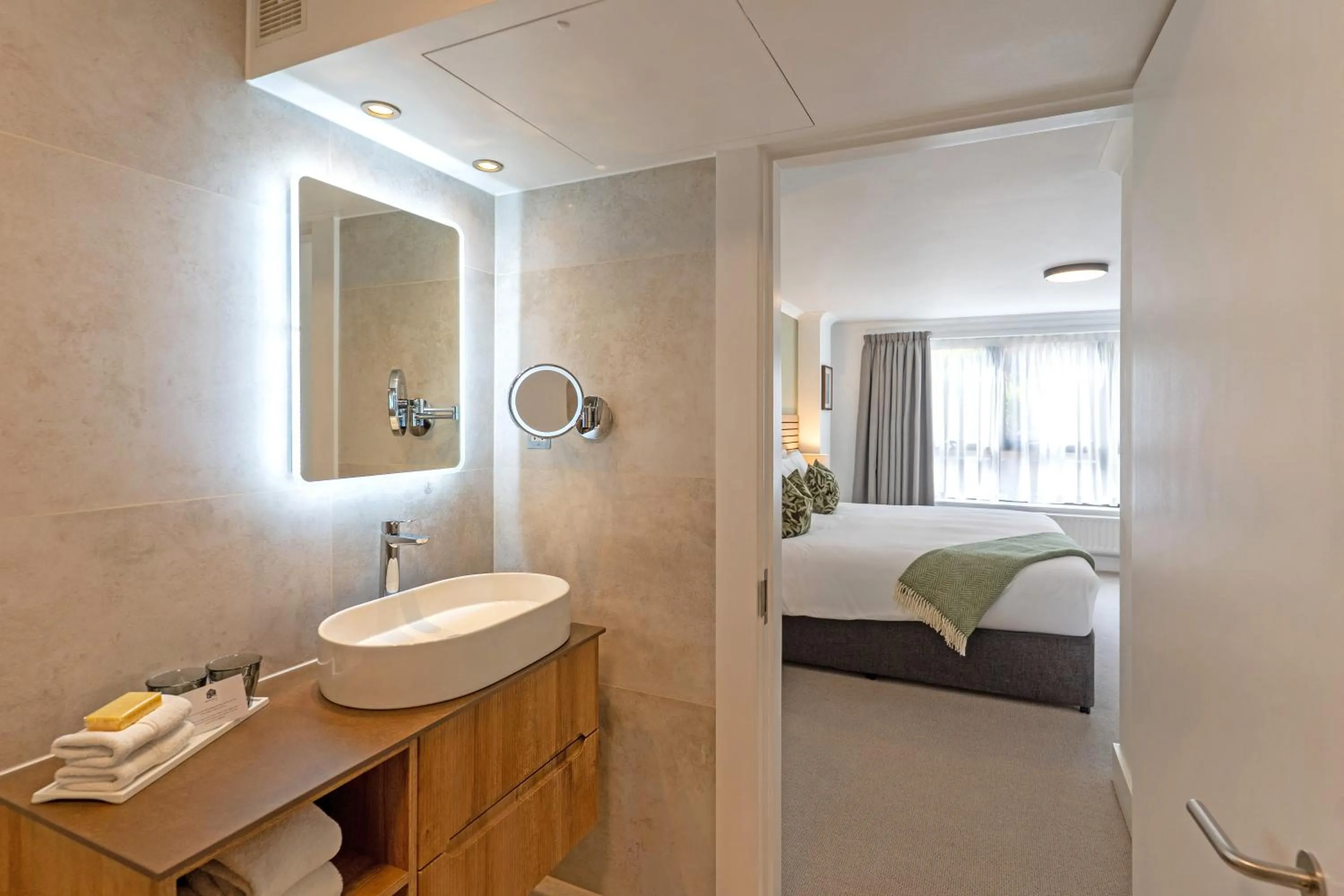 Bed in Monarch House - Serviced Apartments - Kensington