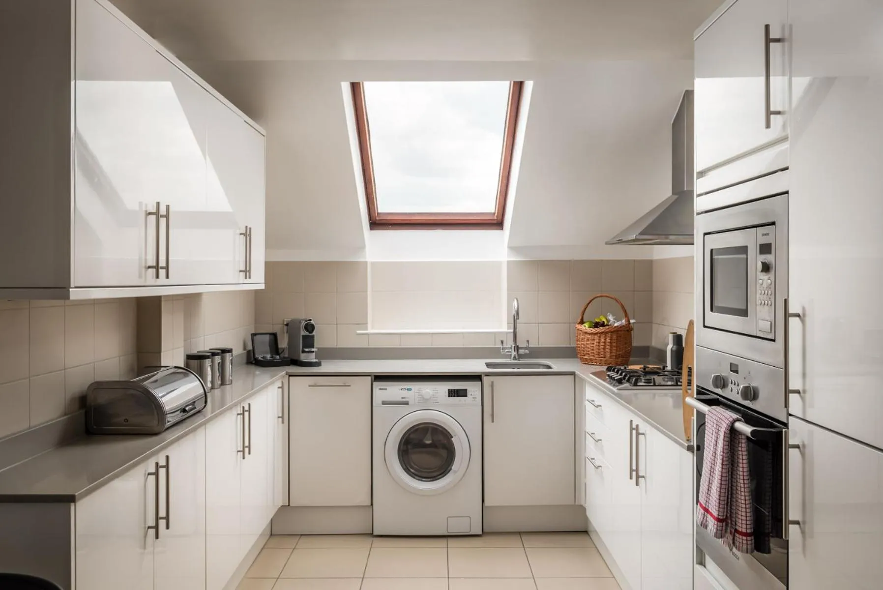 Coffee/tea facilities in Monarch House - Serviced Apartments - Kensington