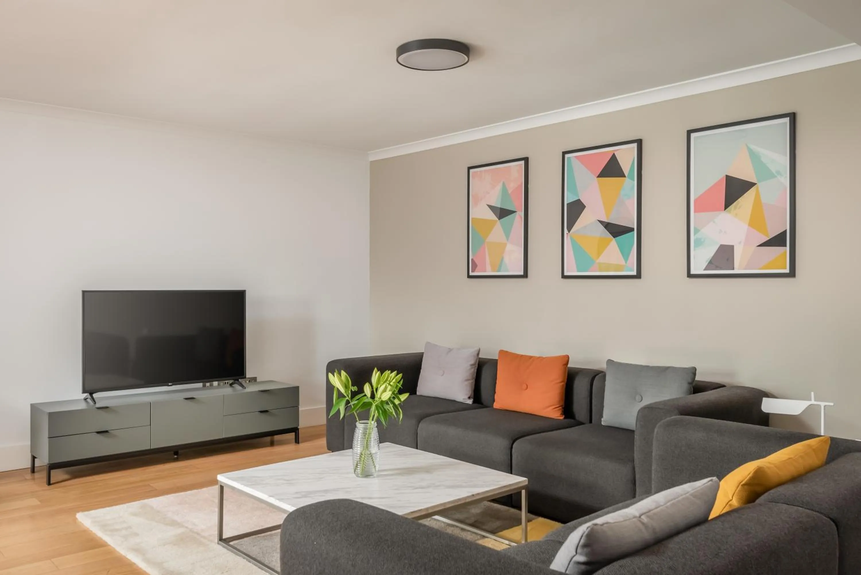 Living room in Monarch House - Serviced Apartments - Kensington