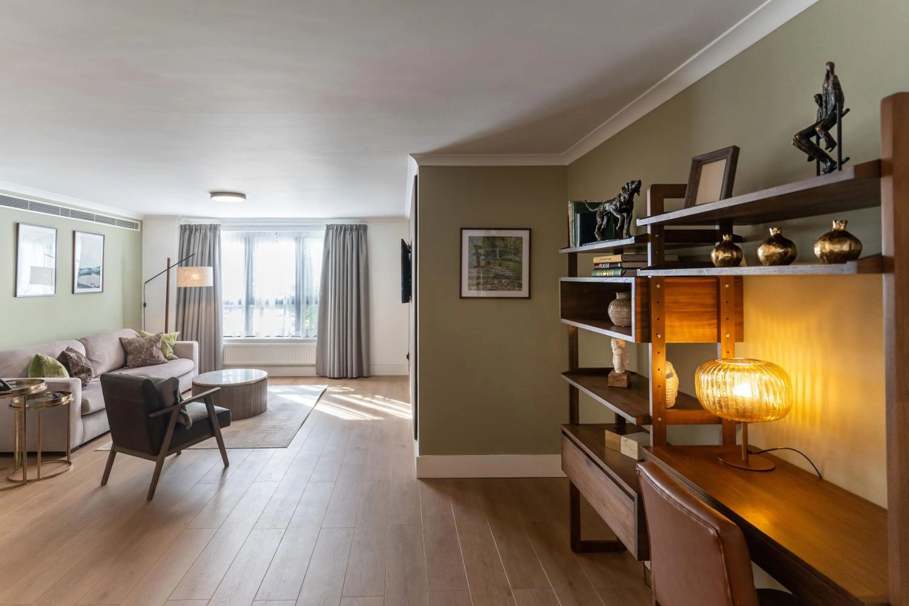 Seating area in Monarch House - Serviced Apartments - Kensington