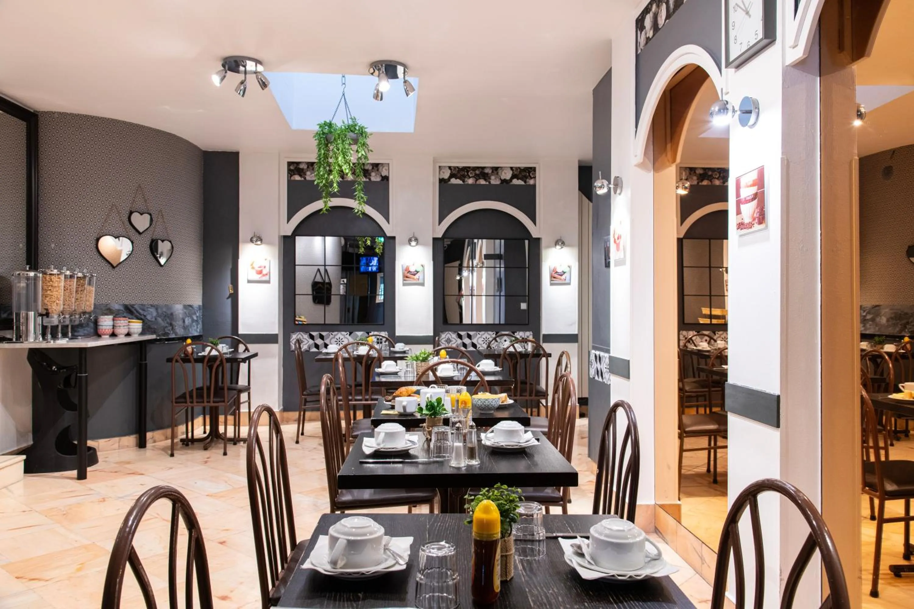 Breakfast in Grand Hôtel De Paris