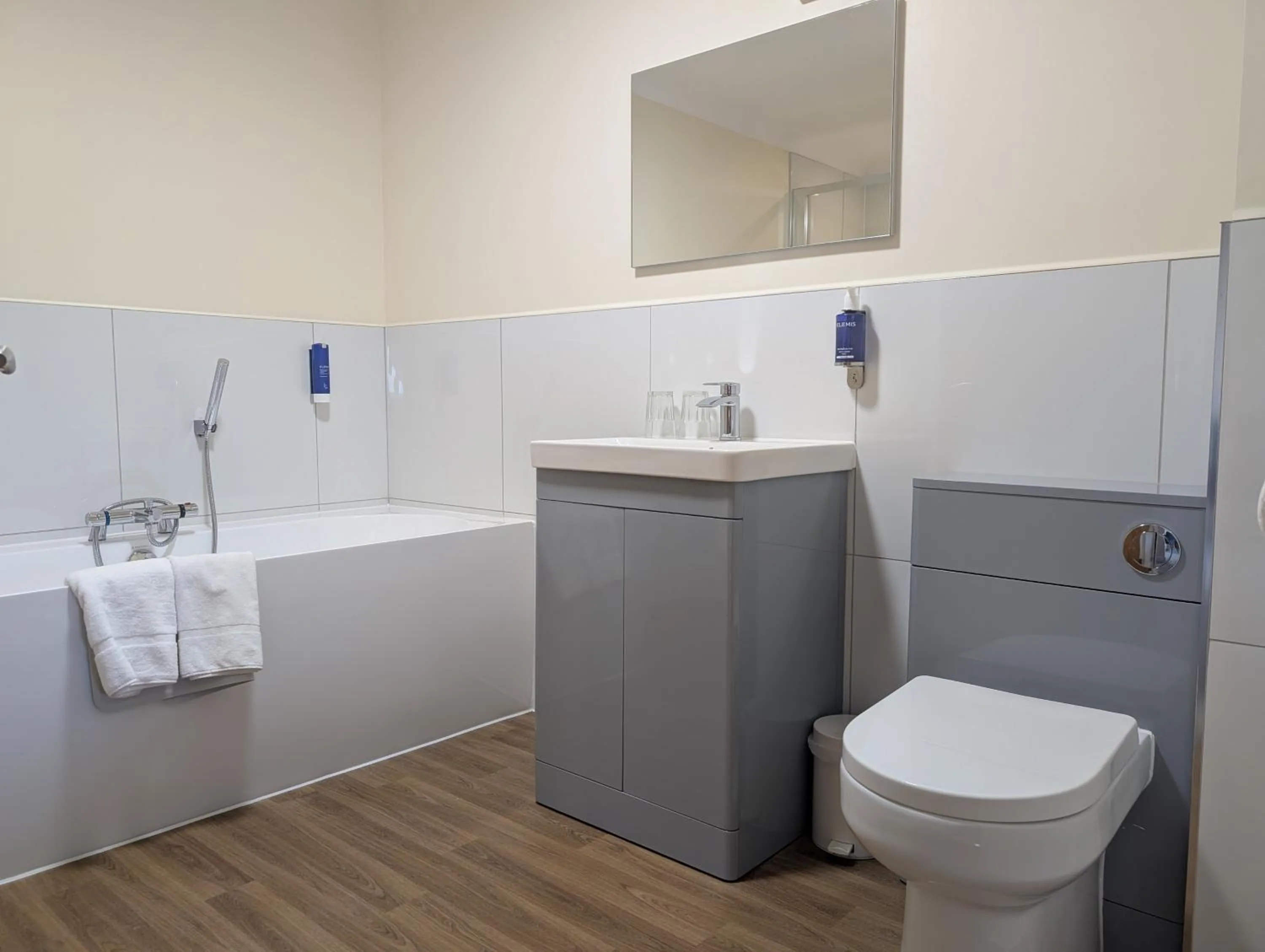 Toilet in Southview Park Hotel