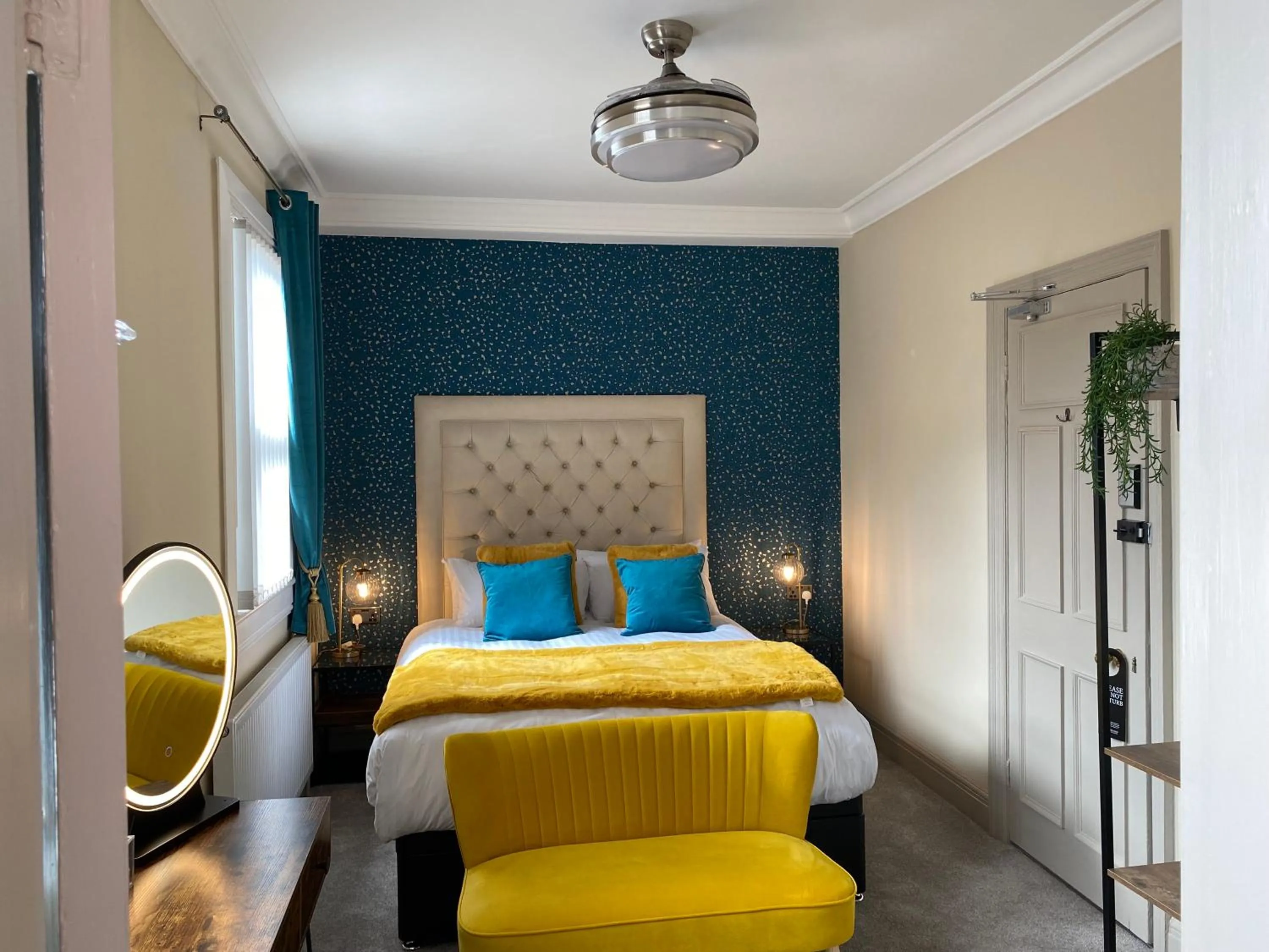 Bed in Ashbourne House