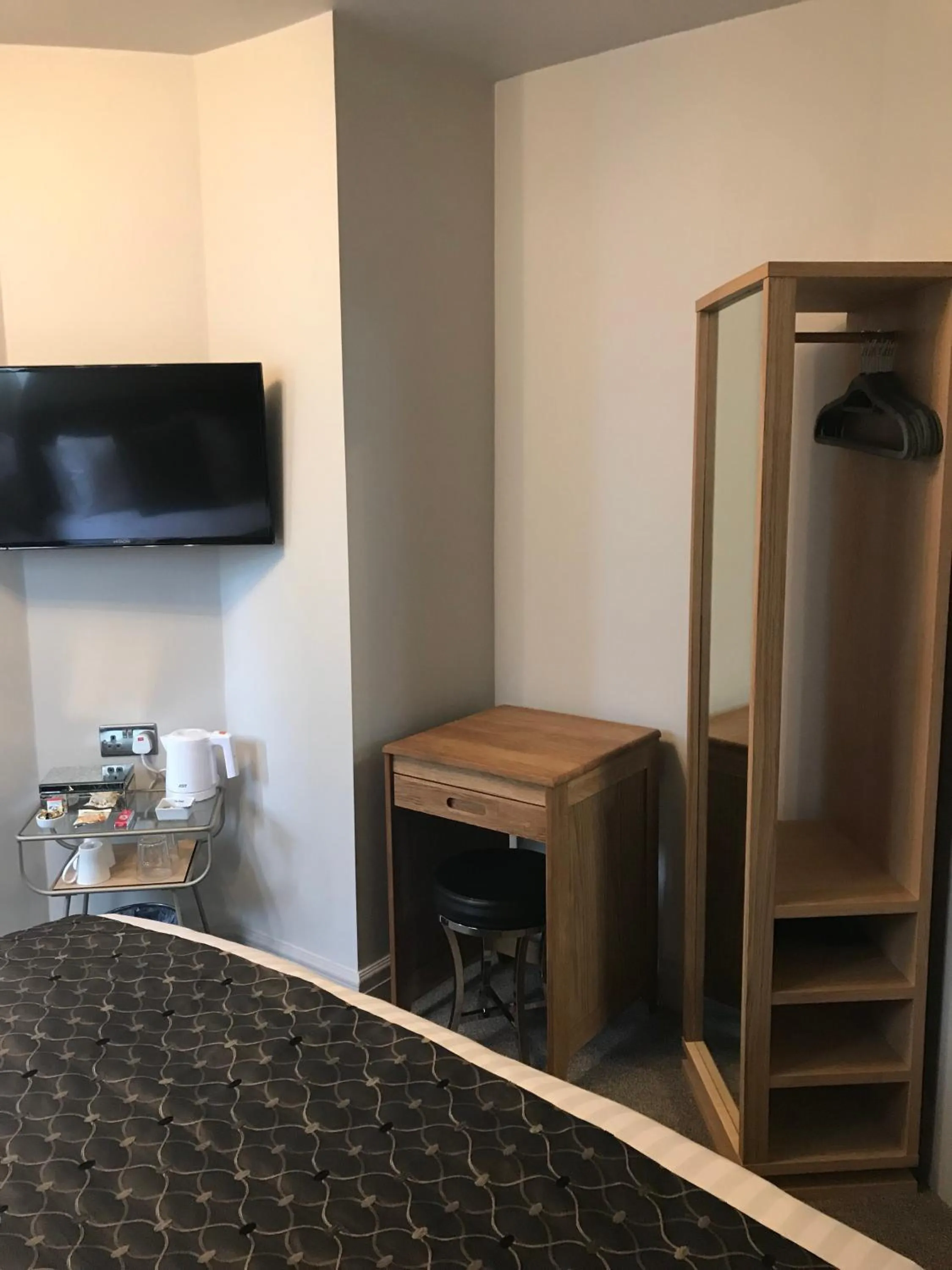 Bed in Ashbourne House