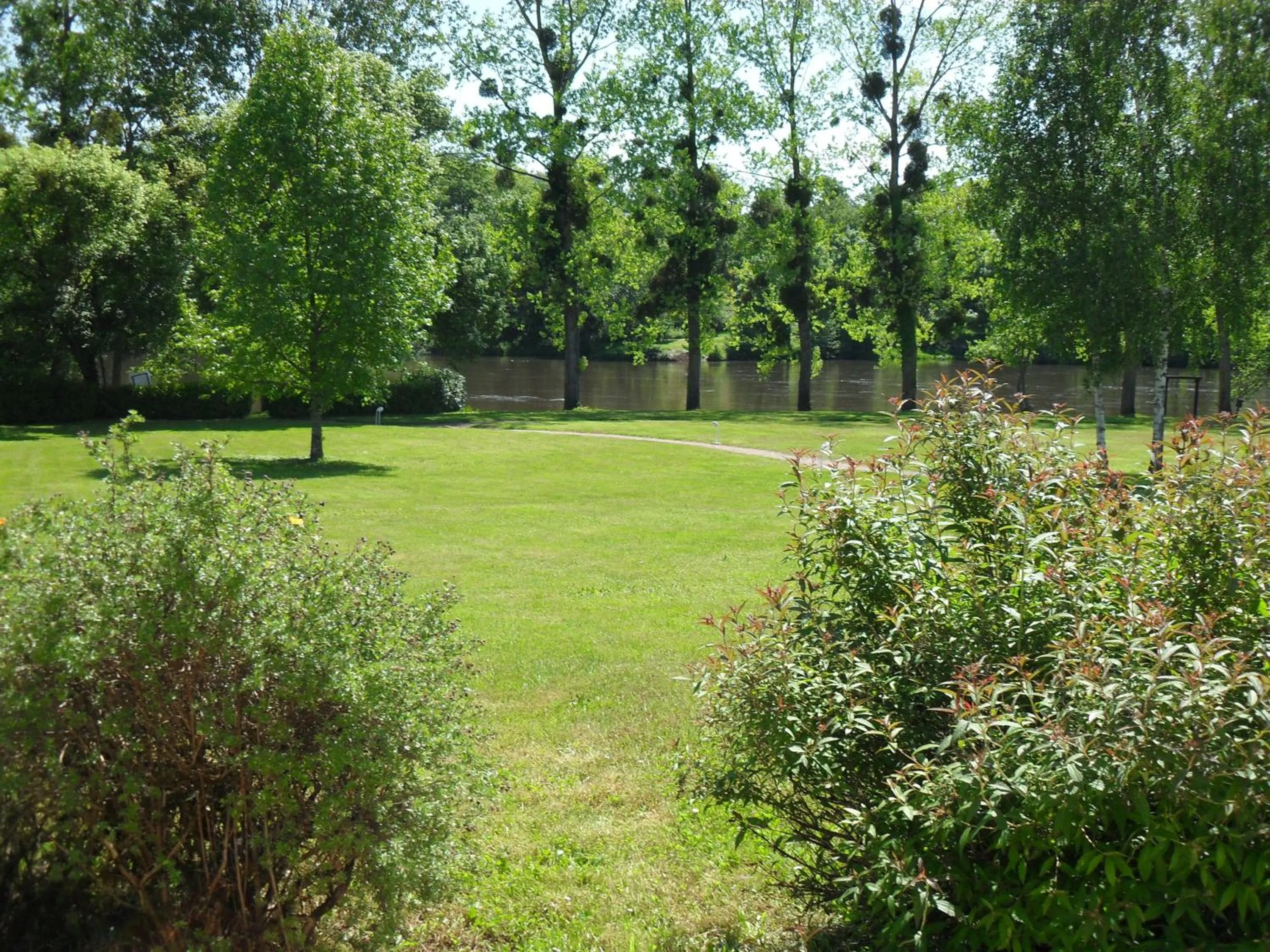 River view in Logis Hôtel Val de Vienne