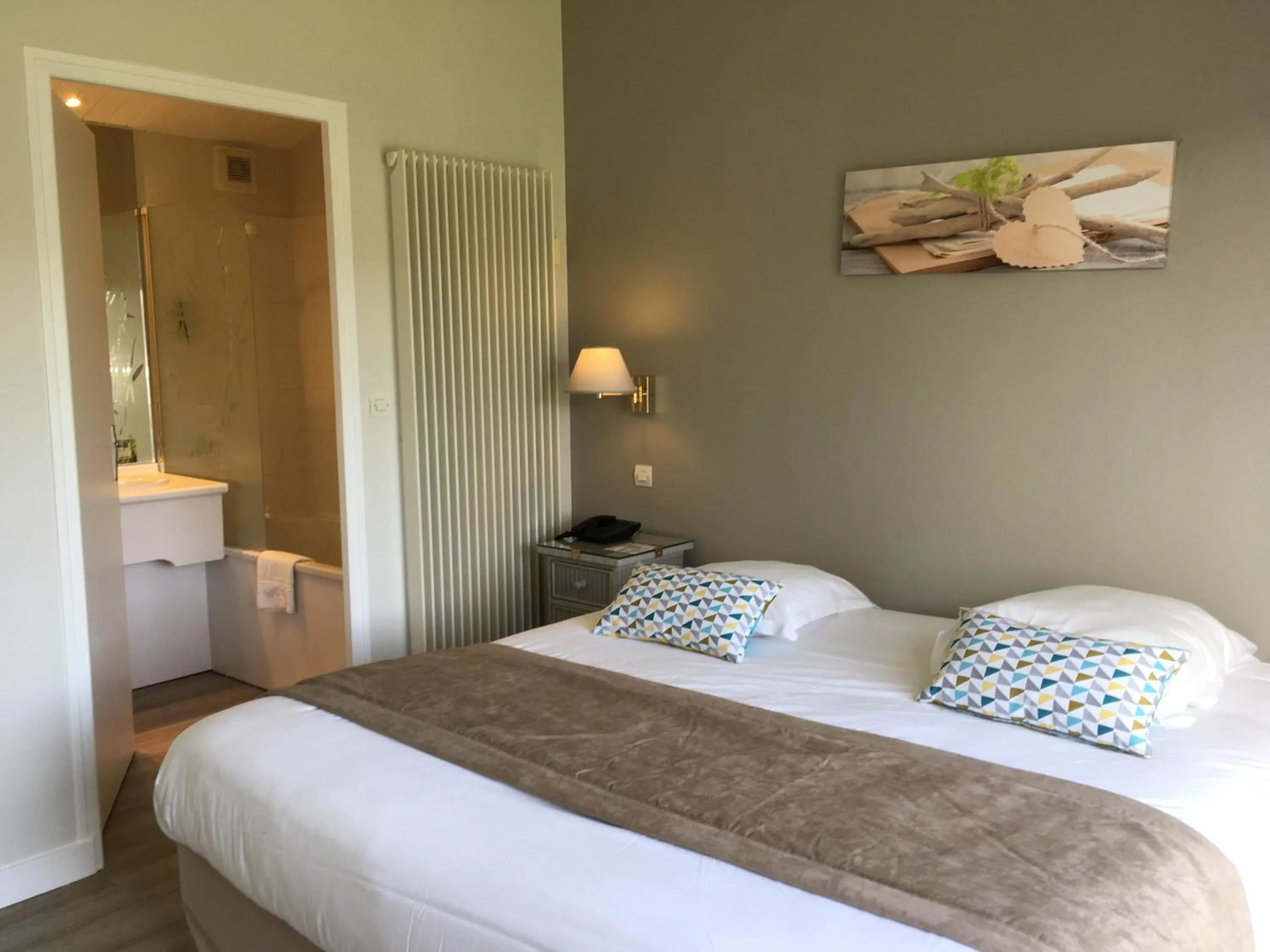 Bedroom, Bed in Logis Hôtel Val de Vienne