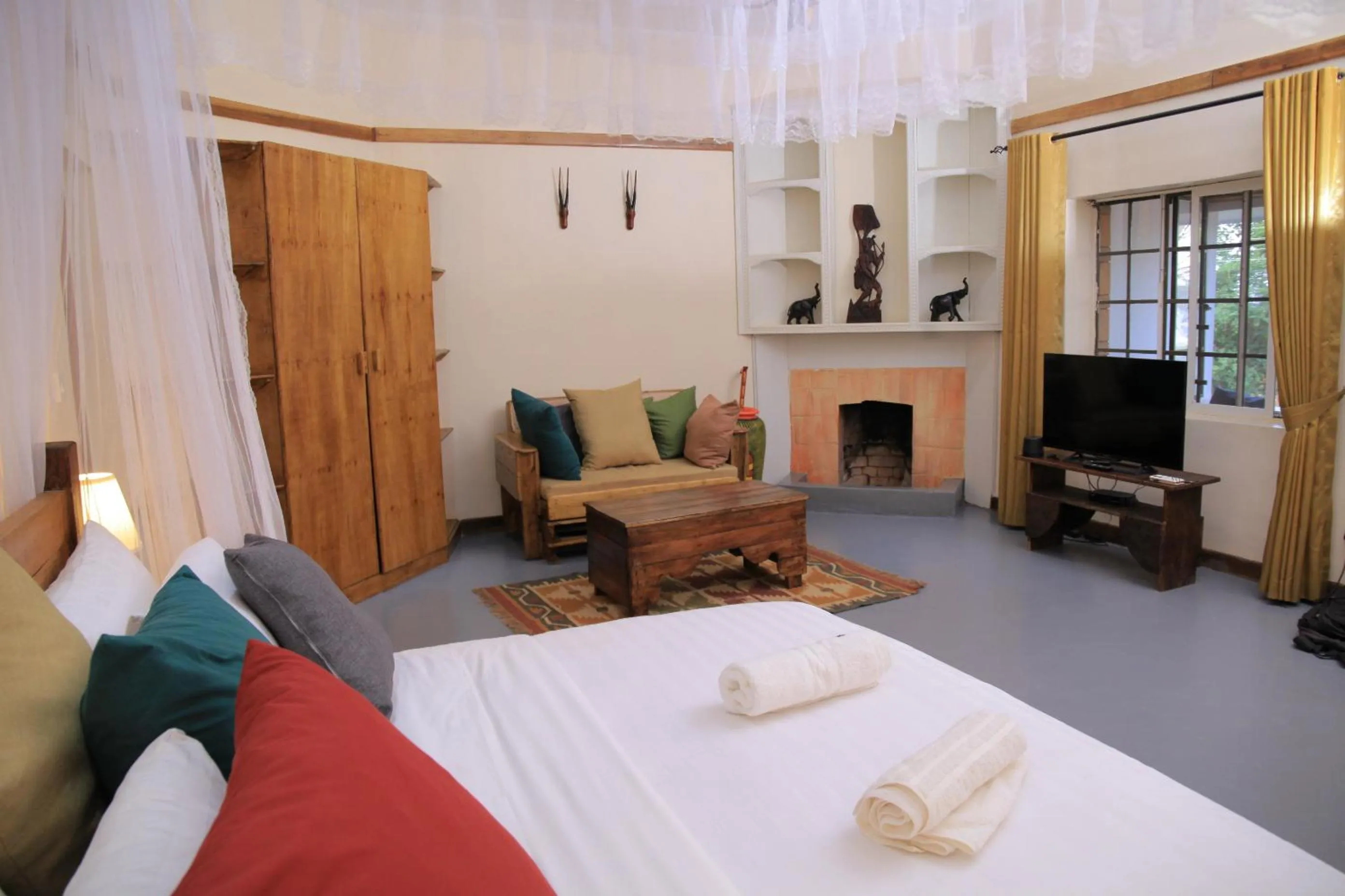 Bed in Kampala Forest Resort - KFR Lodge