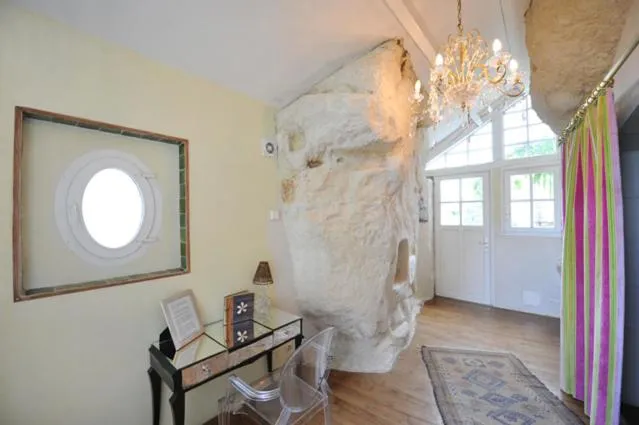 Photo of the whole room in Logis Demeure de la Vignole