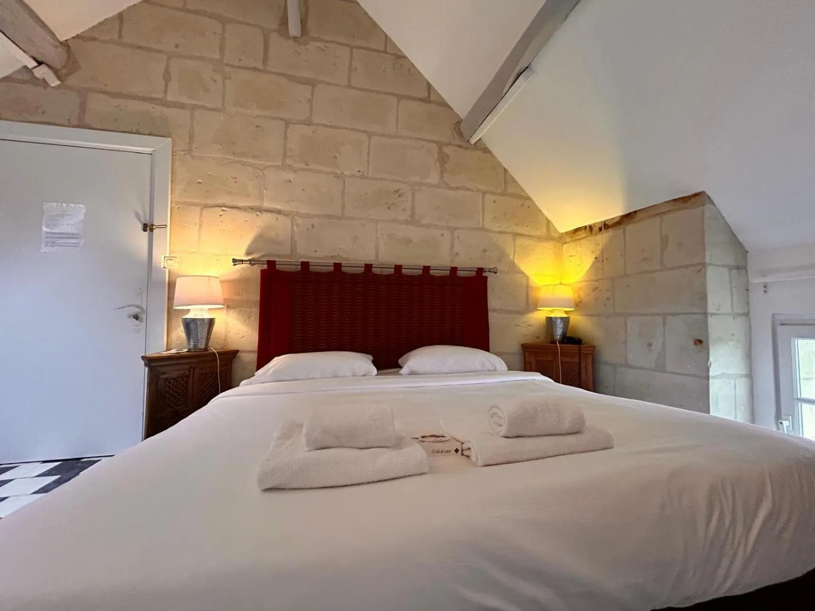 Bed in Logis Demeure de la Vignole