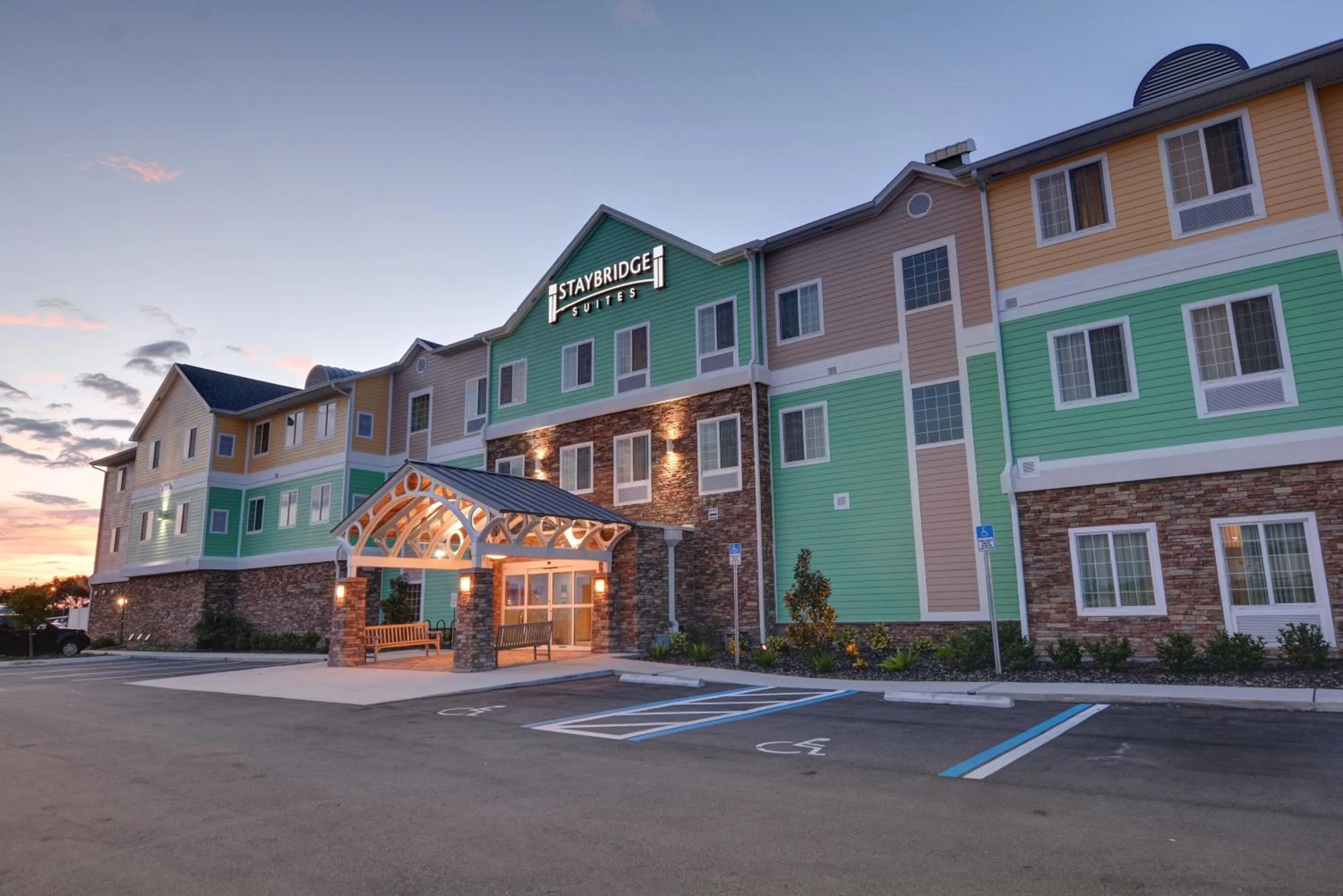 Property Building in Staybridge Suites Lakeland West