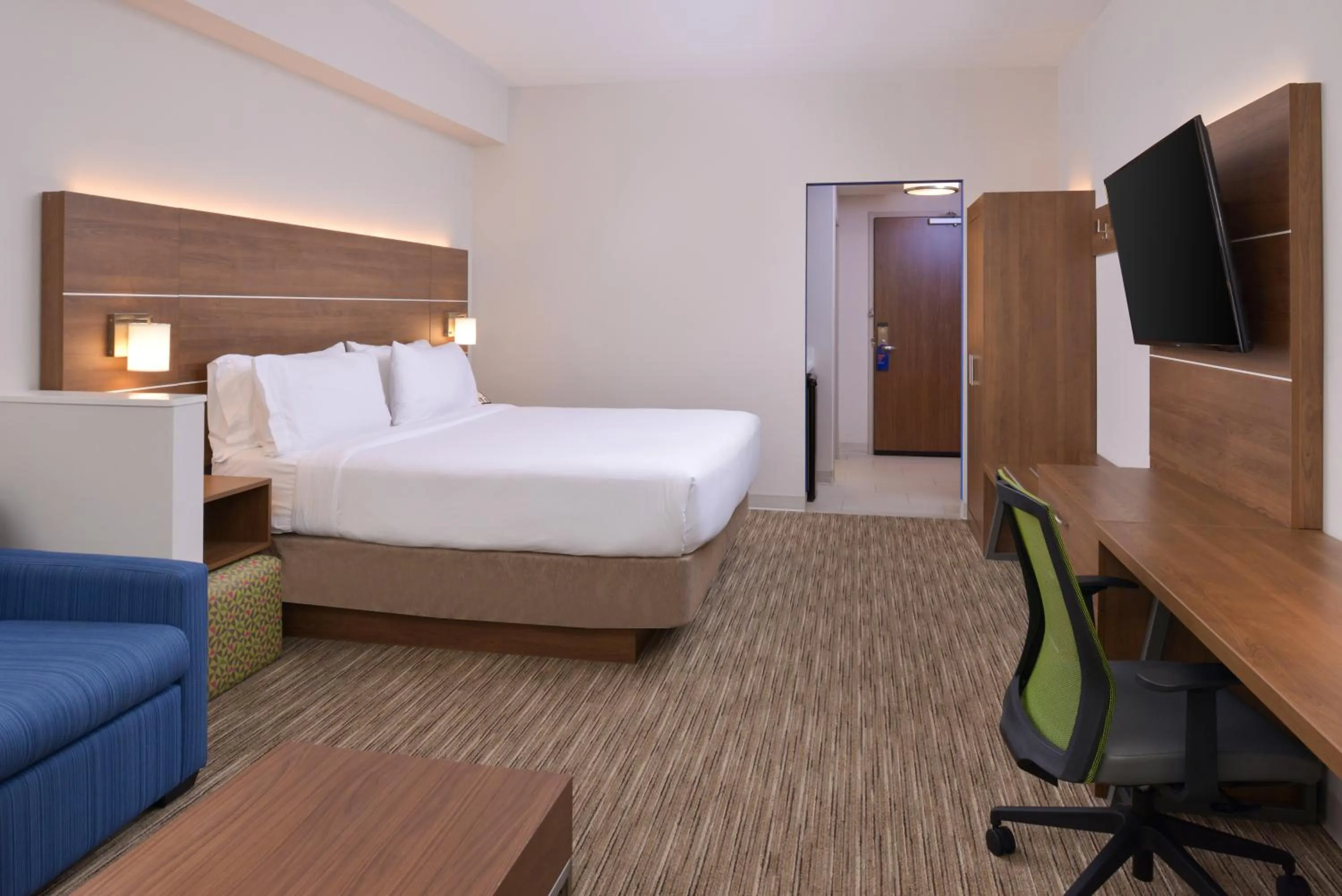 Photo of the whole room, Bed in Holiday Inn Express - Nashville South - Spring Hill by IHG