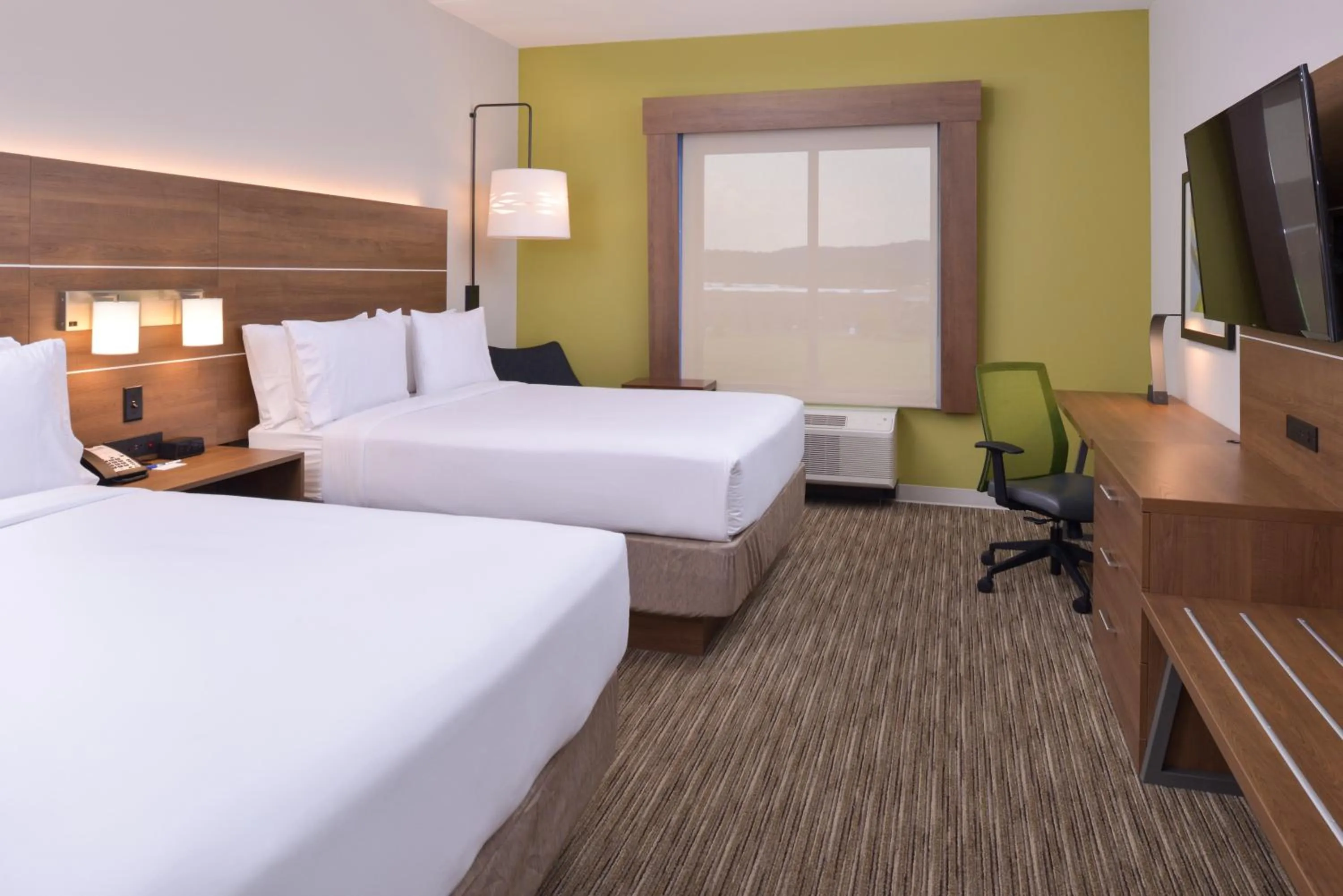 Photo of the whole room, Bed in Holiday Inn Express - Nashville South - Spring Hill by IHG