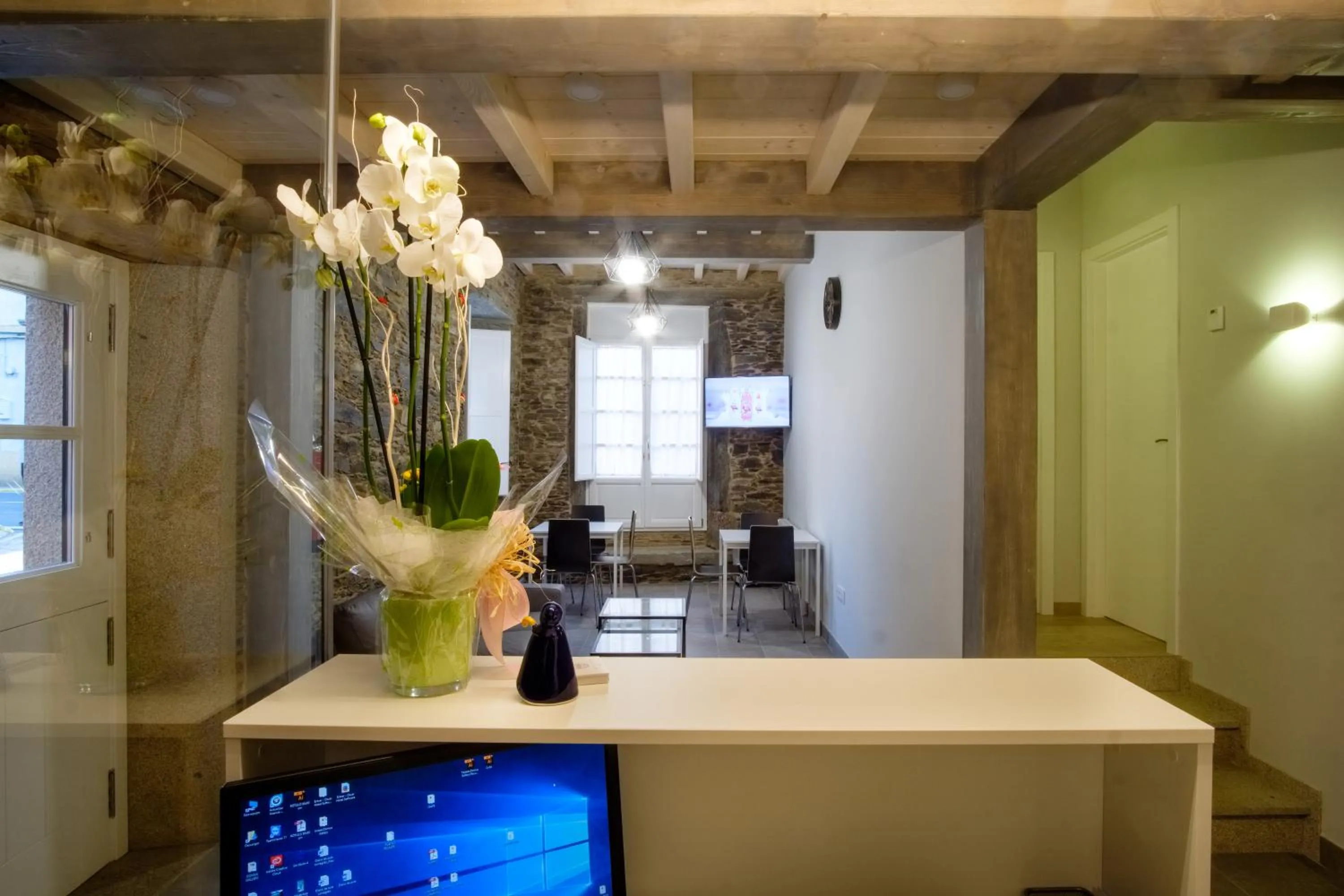 Lobby or reception in Pensión Domus Gallery