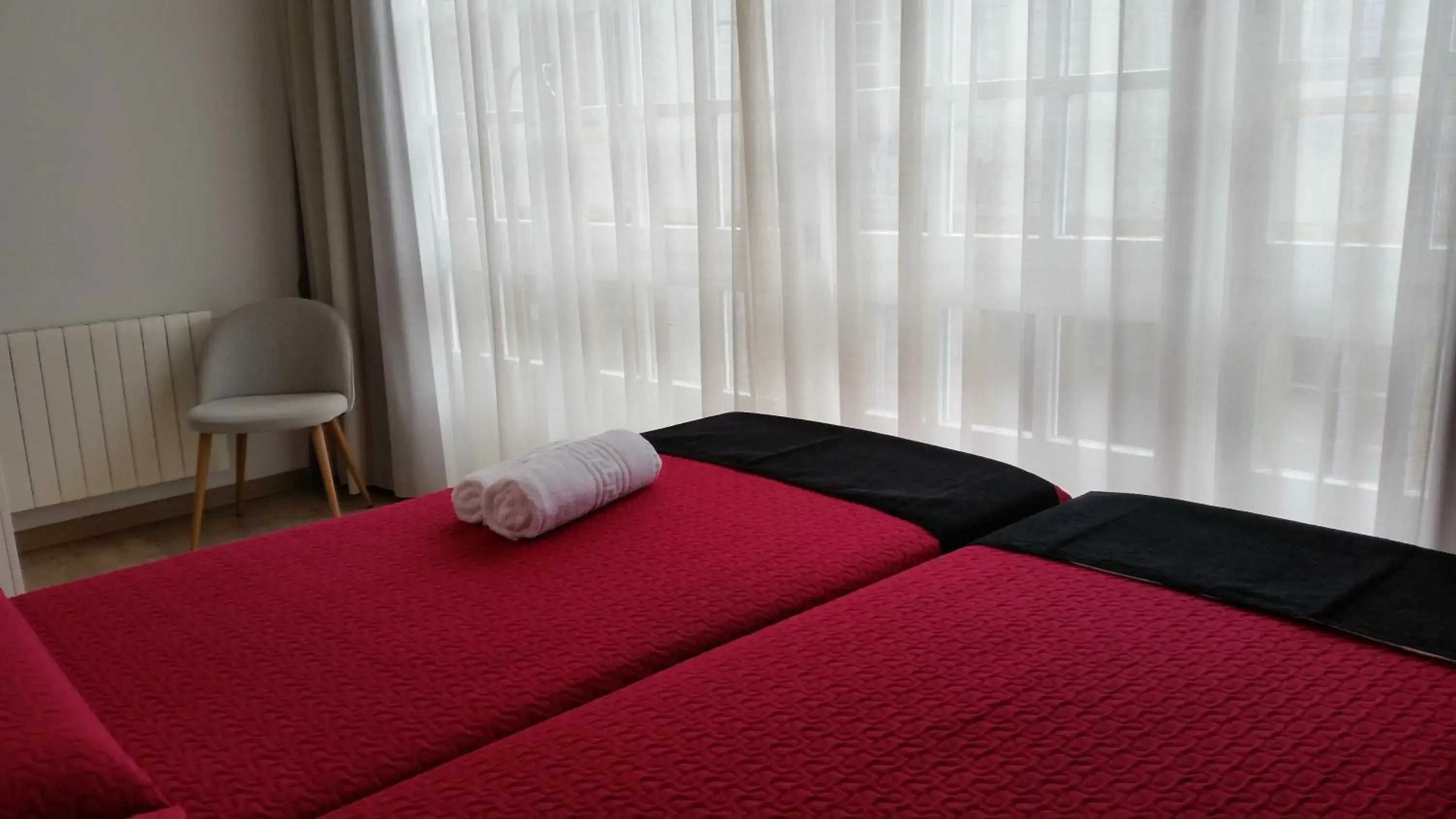 Twin Room - single occupancy in Pensión Domus Gallery Twin Room - single occupancy in Pensión Domus Gallery