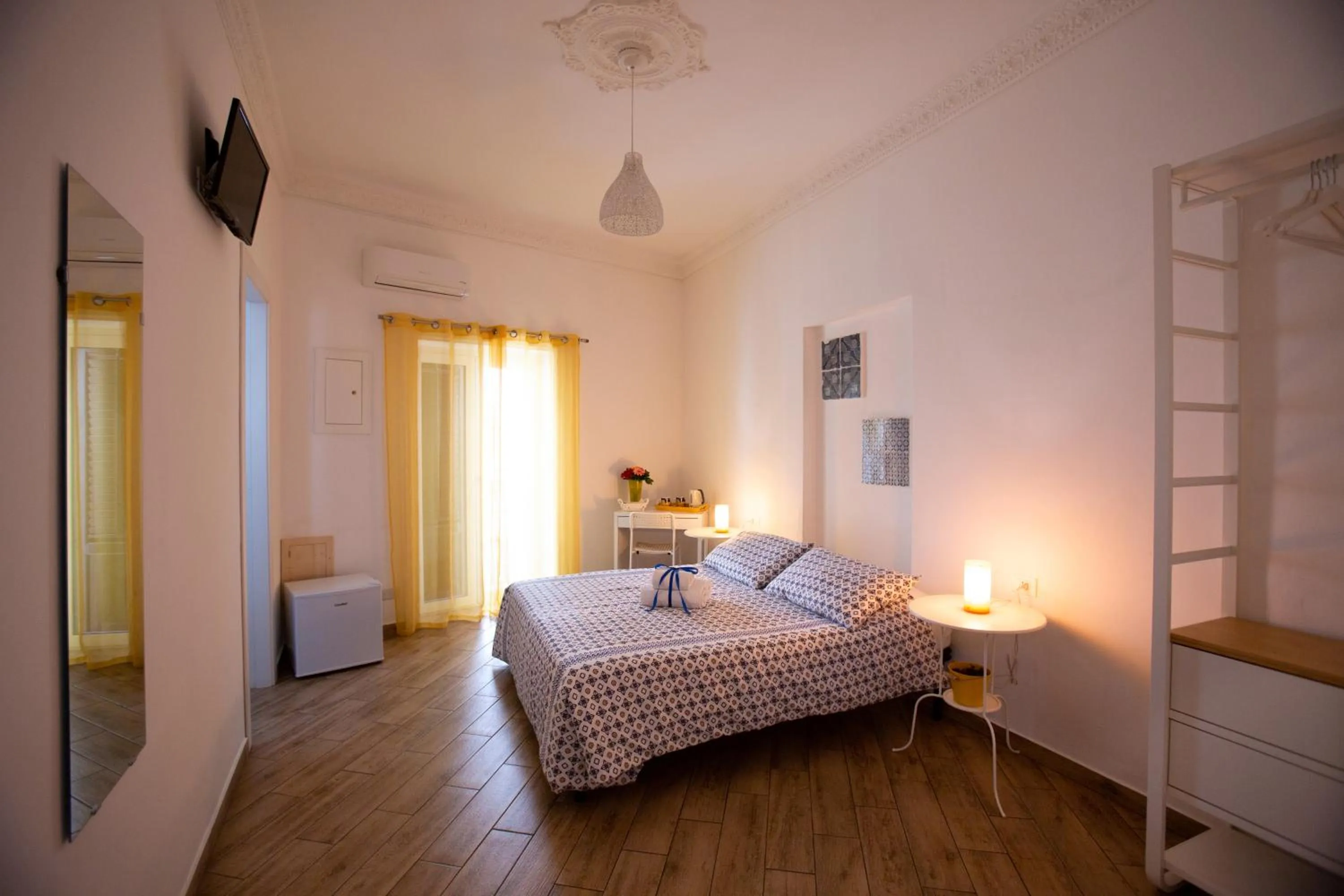 Bed in Quattro Incanti