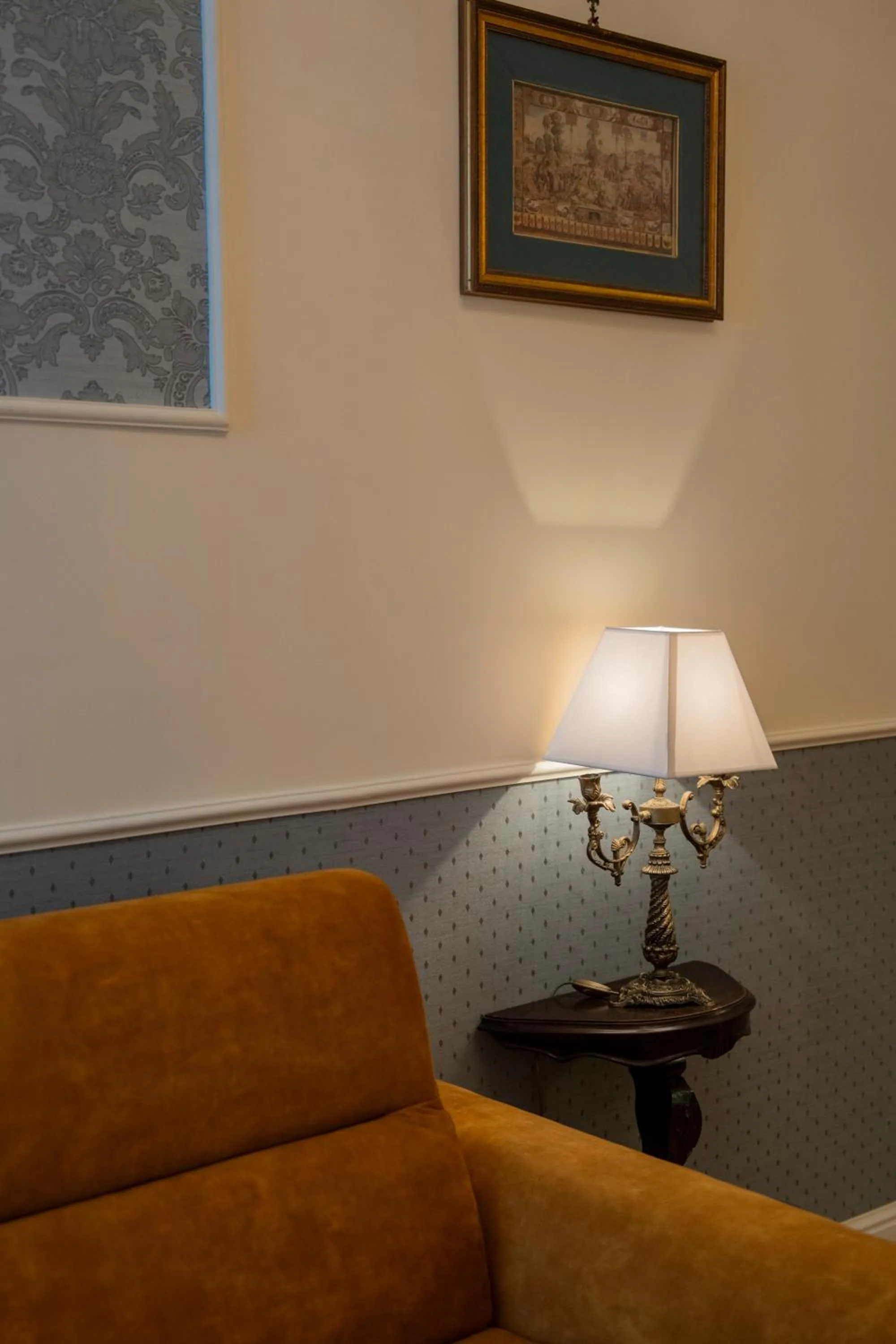 Living room in Casa Santangelo Suites