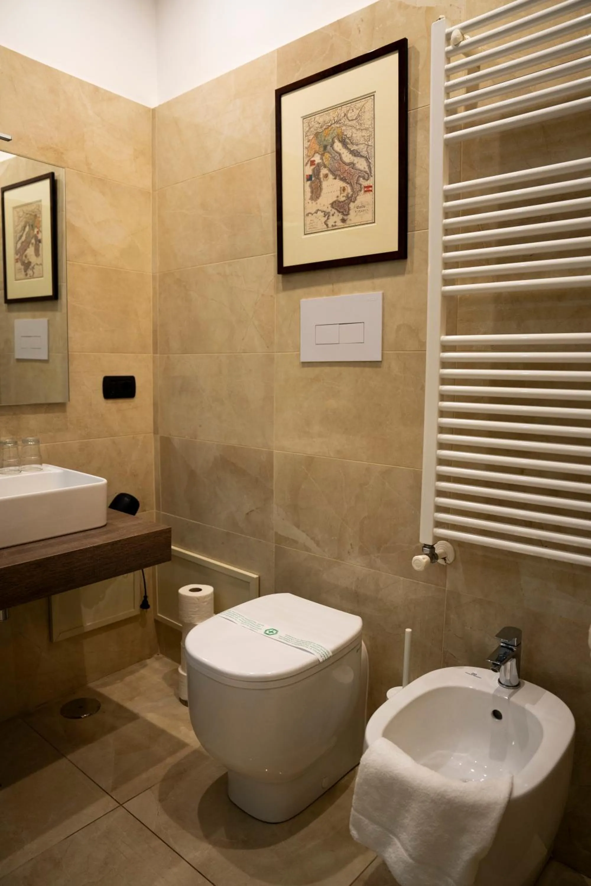 Bathroom in Casa Santangelo Suites