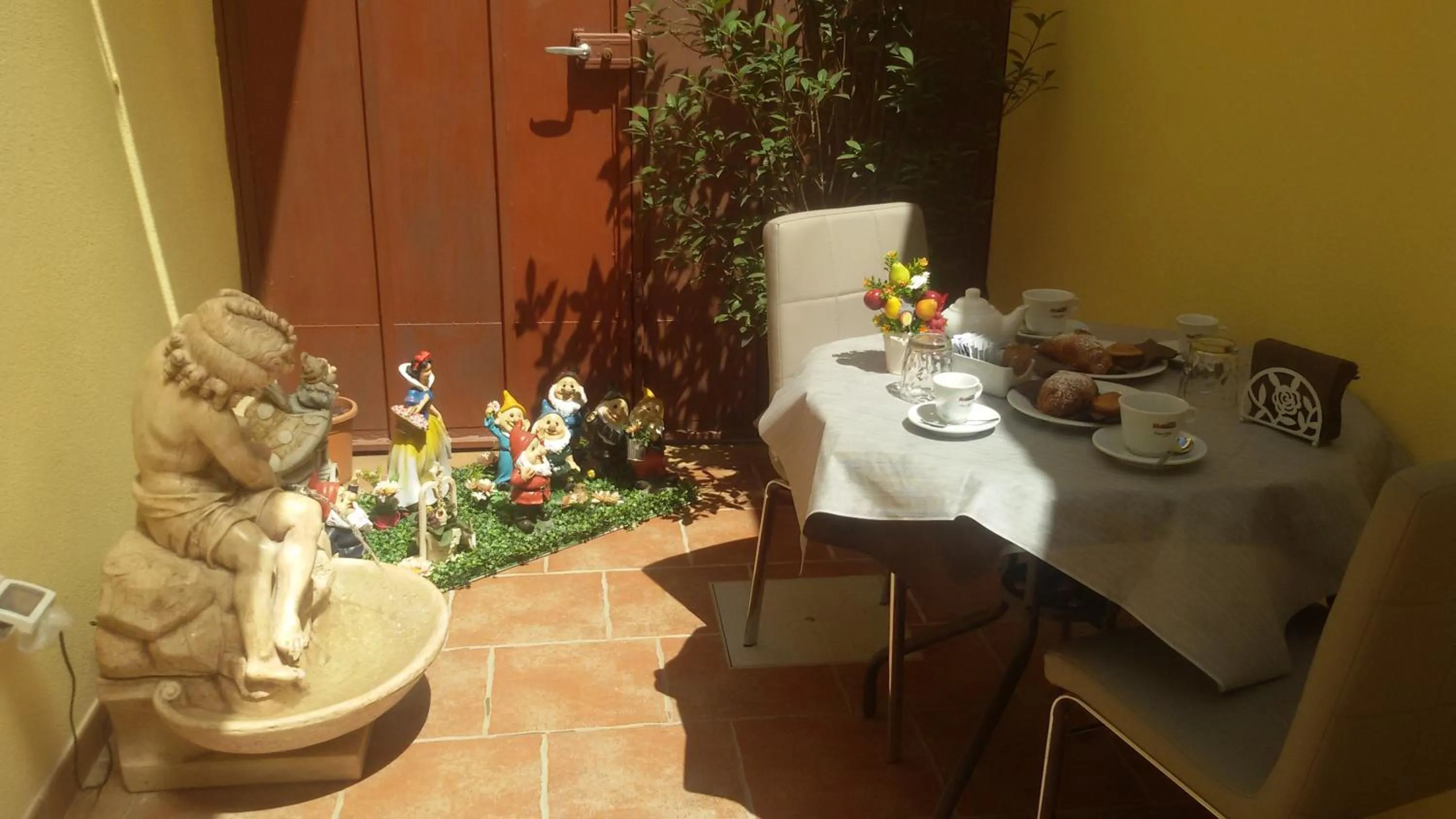 Garden in B&B Vico Napoli Salento