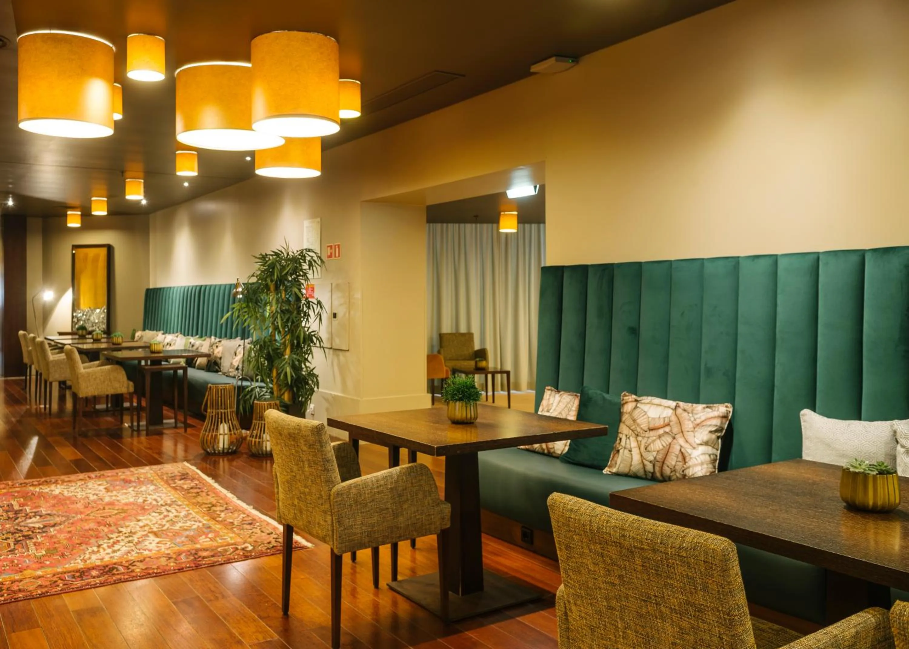 Restaurant/places to eat in Gaia Residence