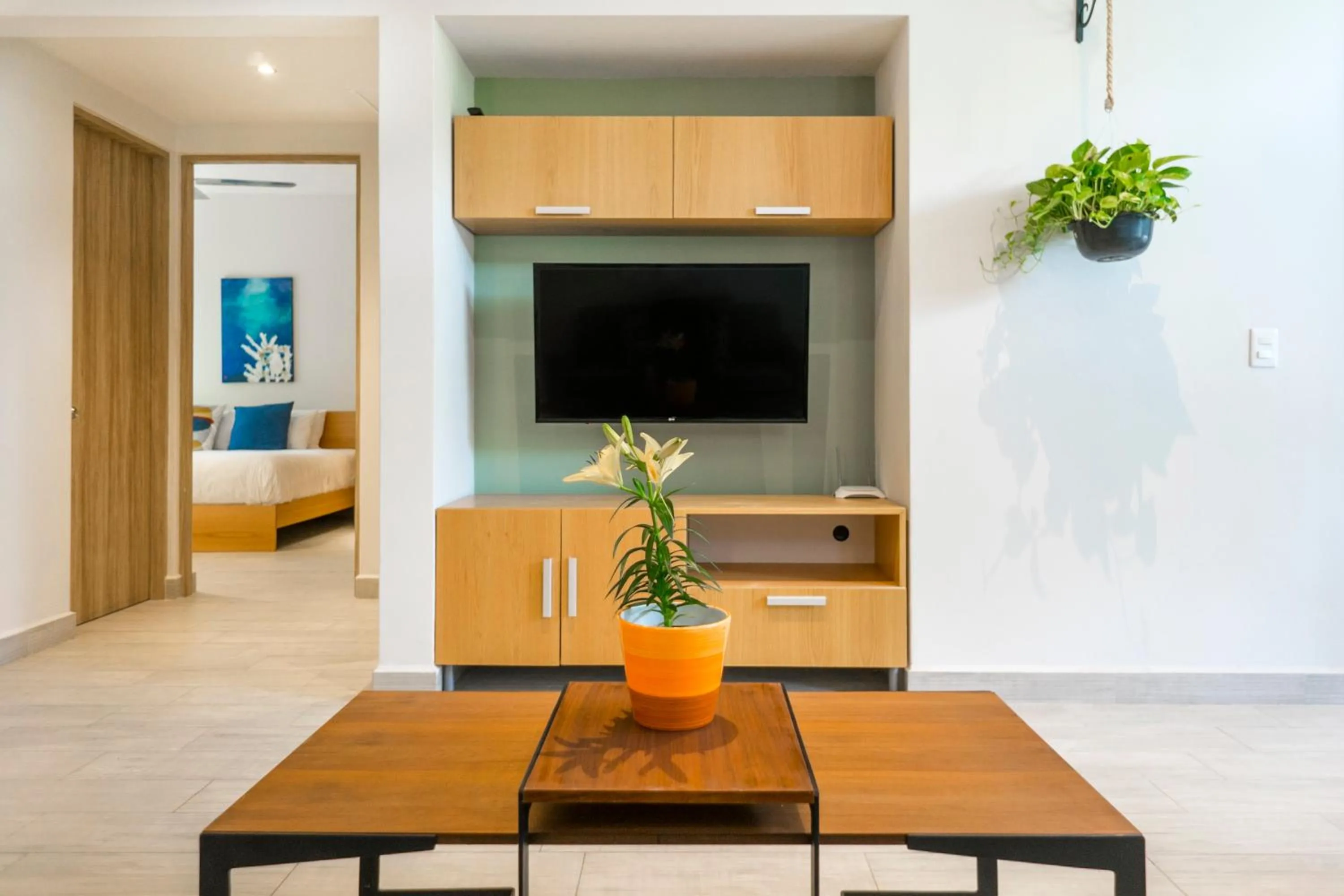 TV and multimedia, Bed in Opal Suites Apartments