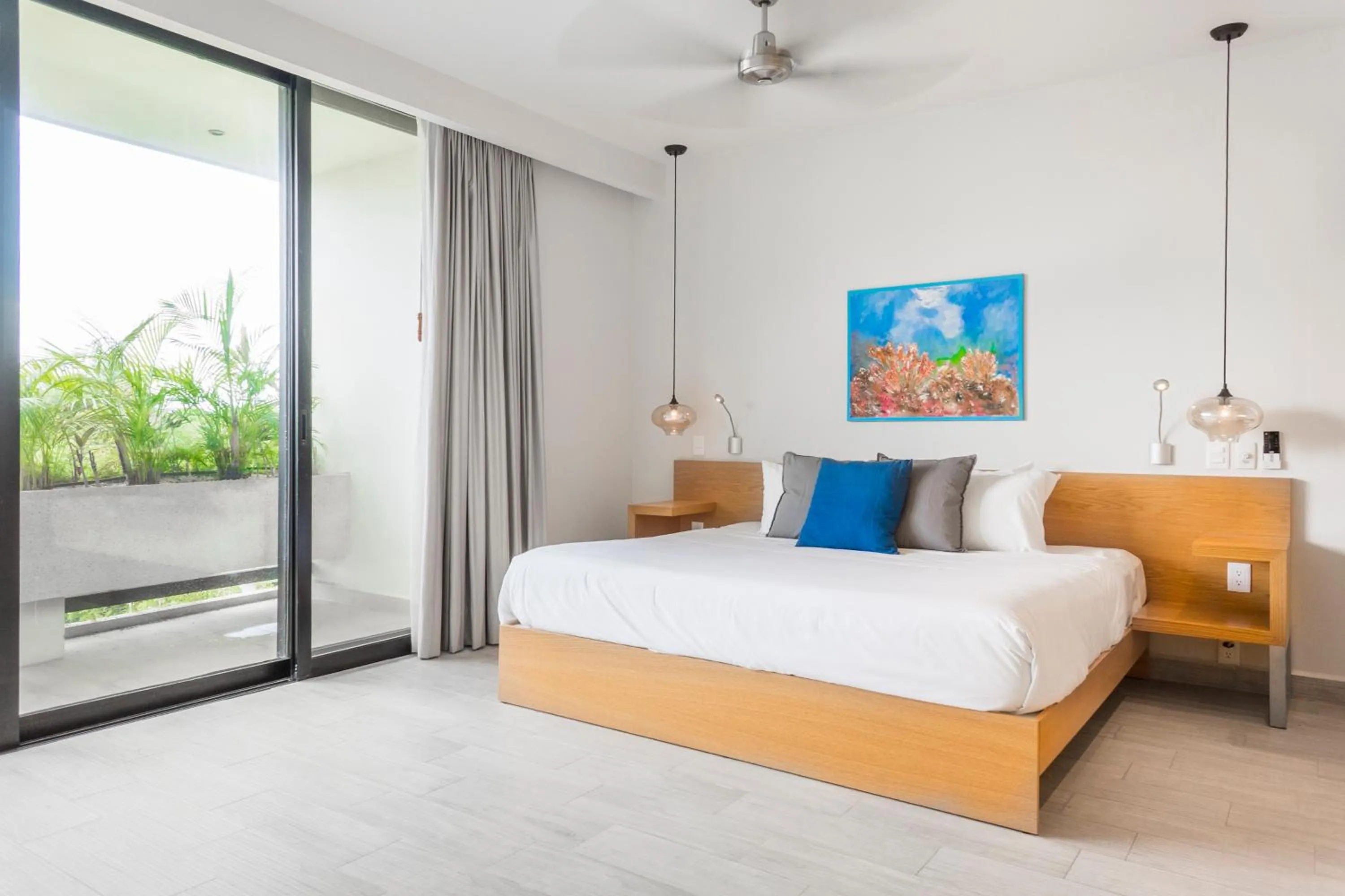 Bedroom, Bed in Opal Suites Apartments